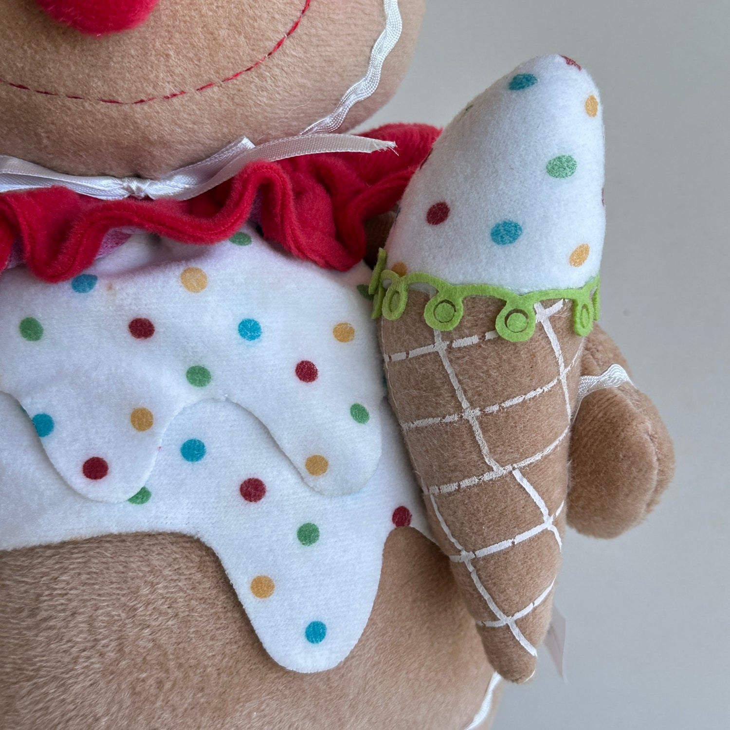 Gingerbread Plush Girl XX1012