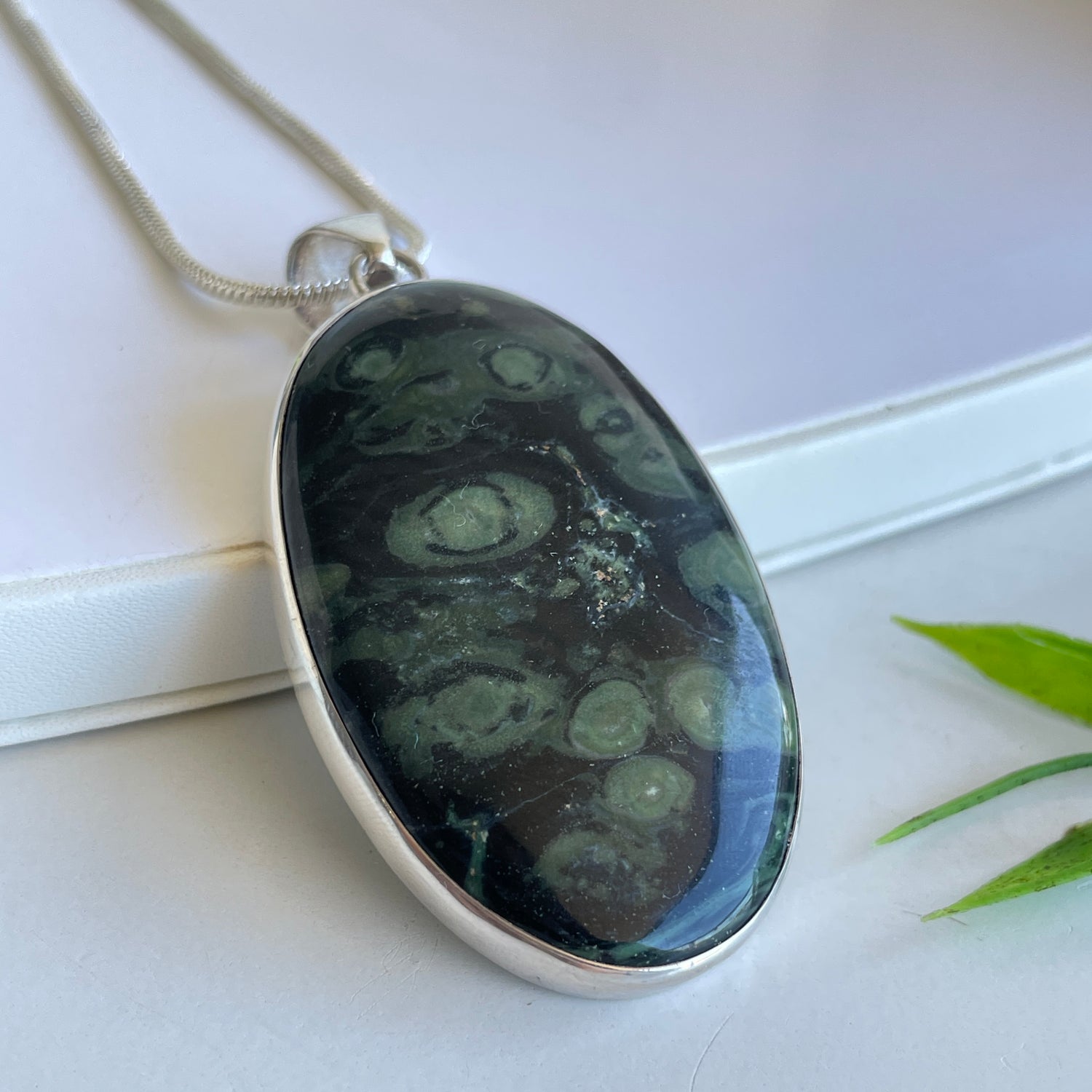 Kambaba Oval Pendant 004