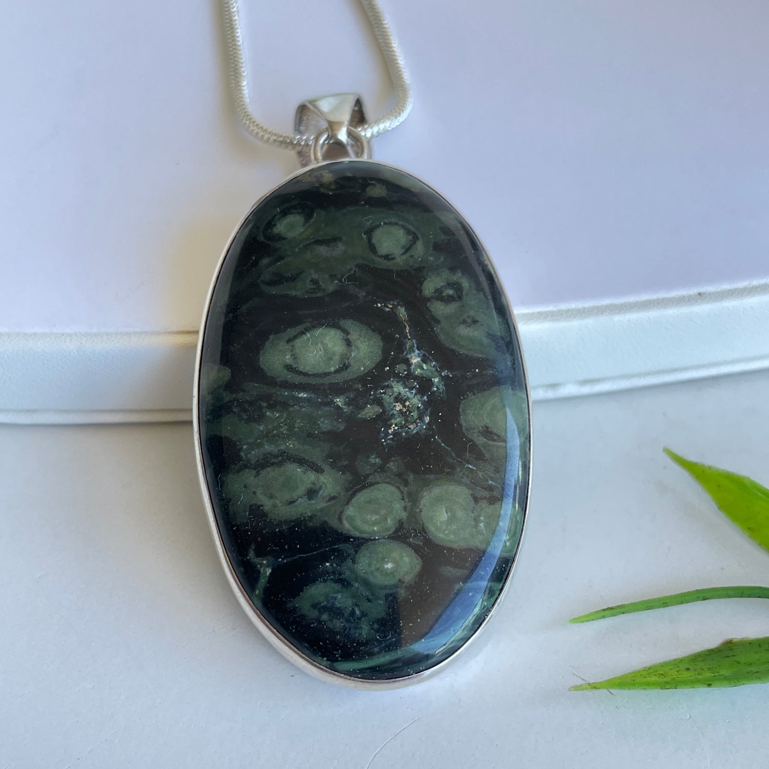 Kambaba Oval Pendant 004