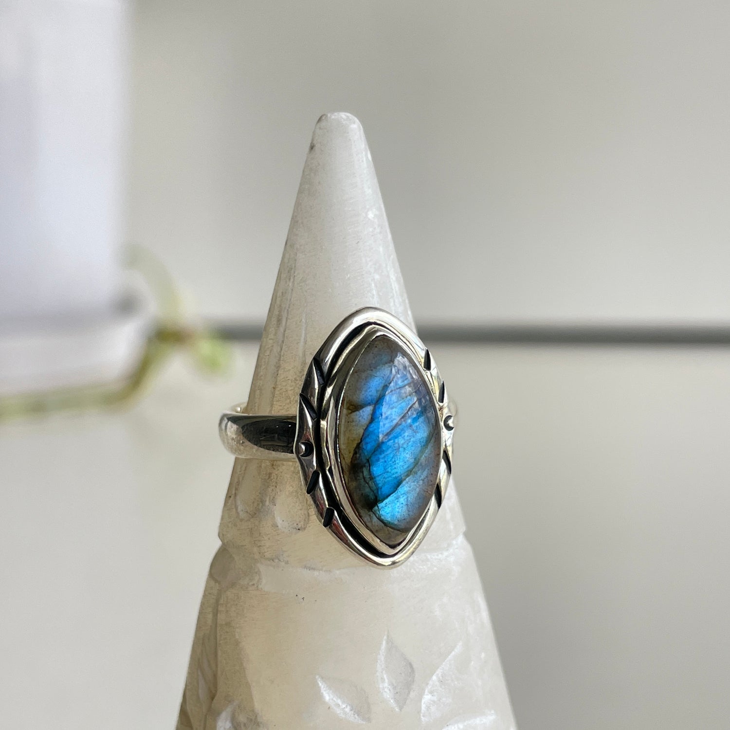 Labradorite Marquise Ring Sz6