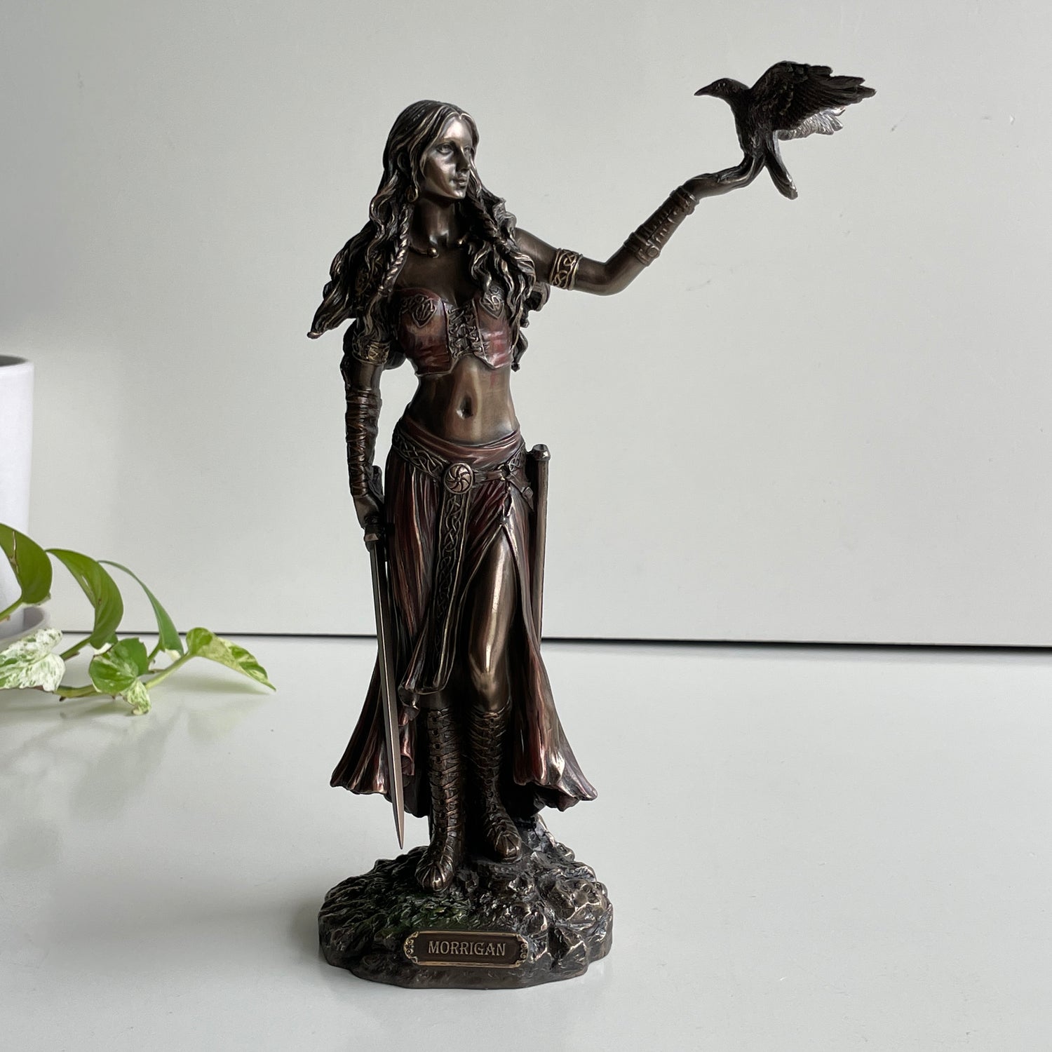 Morrigan Statue C5090