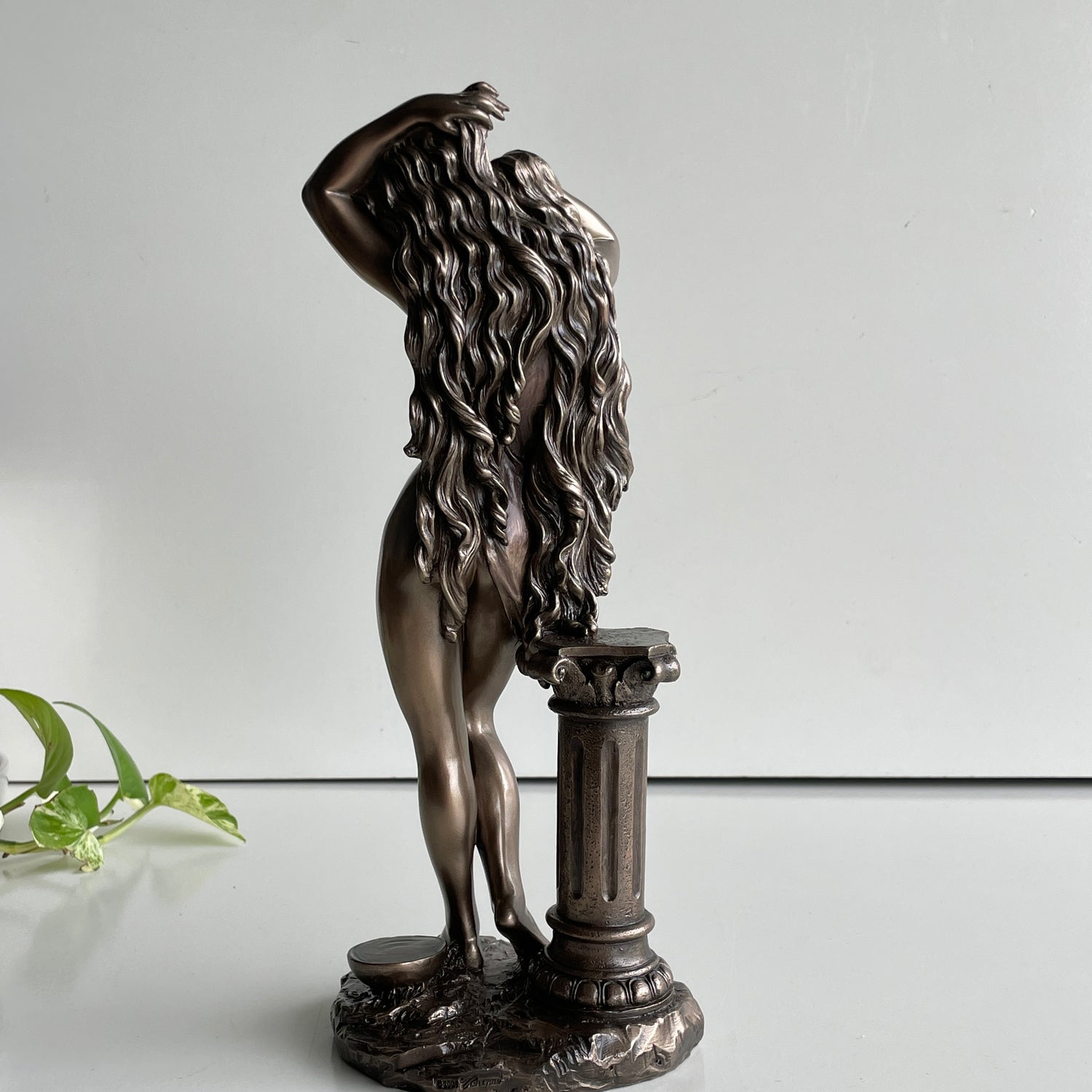 Aphrodite Statue C-548