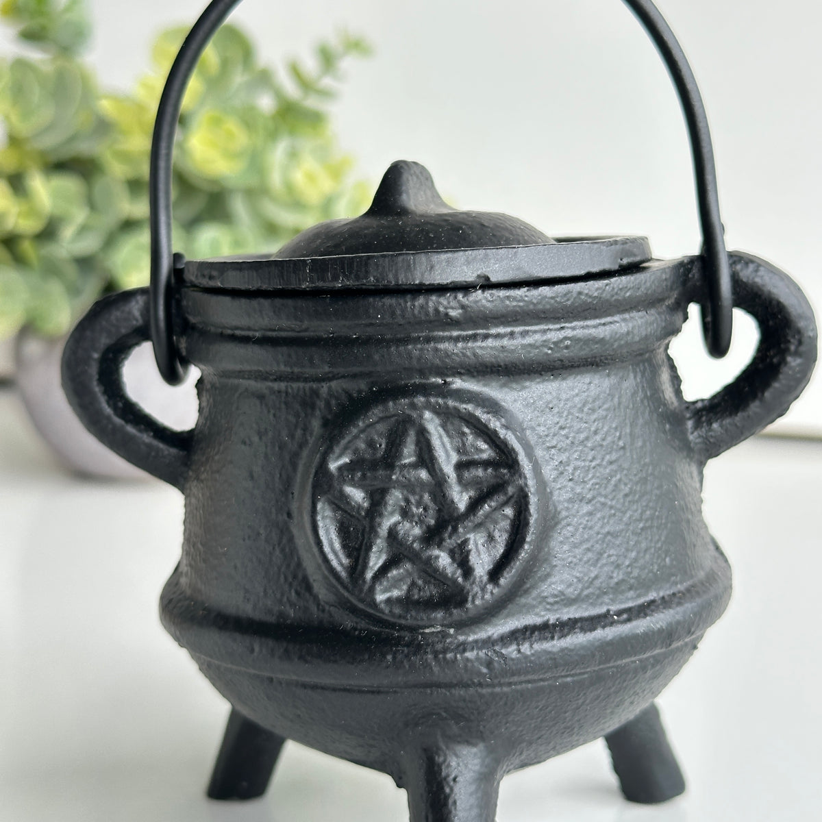 12cm Black Cauldron Pentagram BR55P