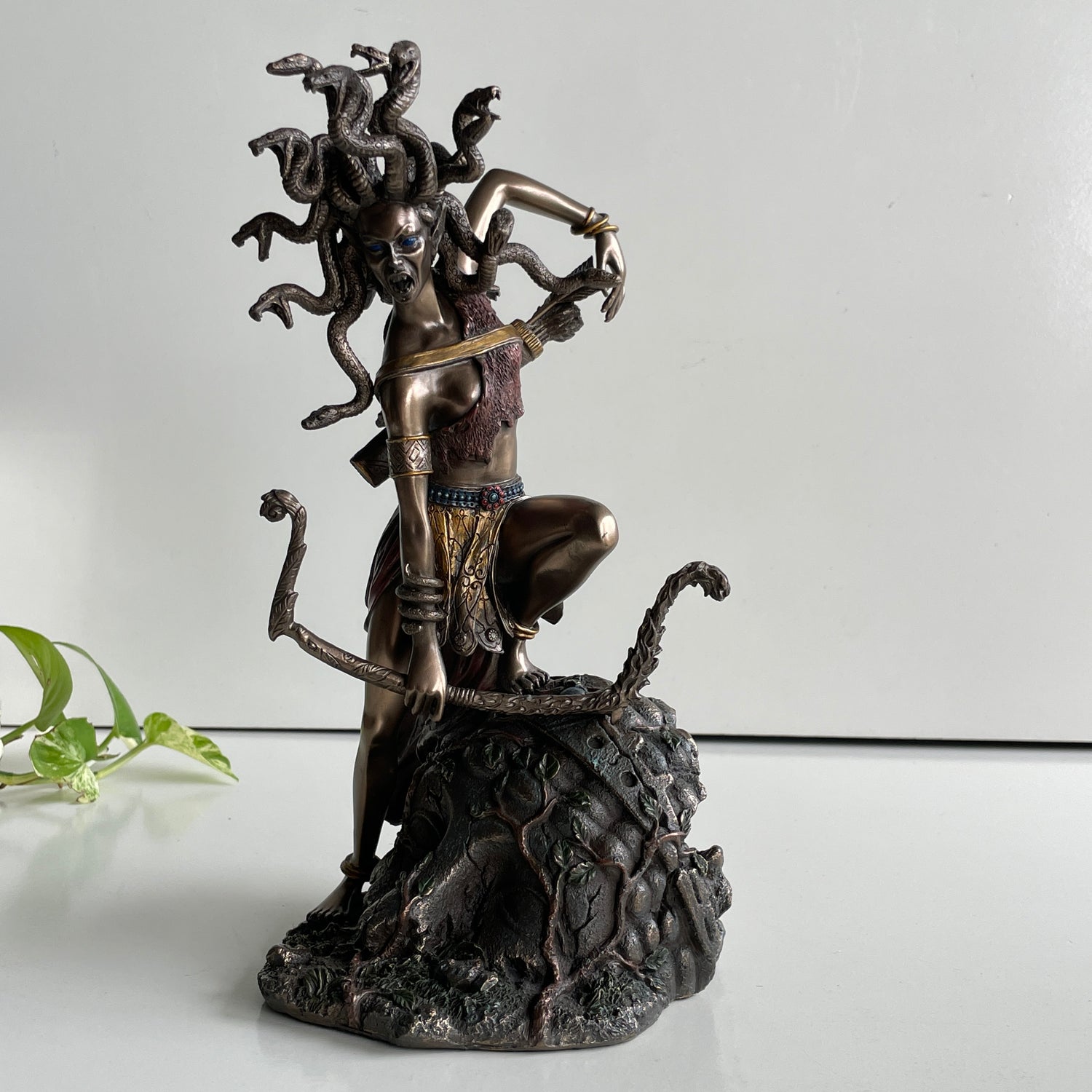 Medusa Statue C5013