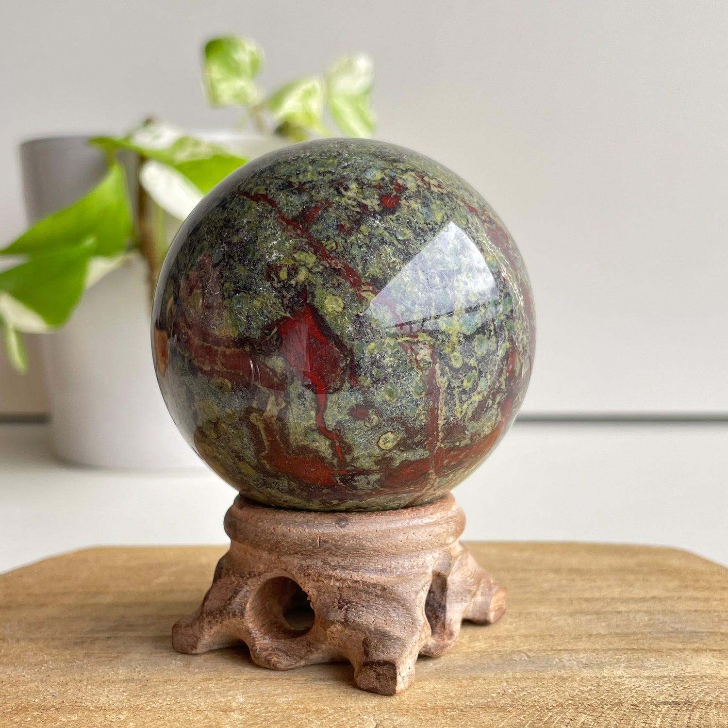 Dragons Blood Sphere 6.2cm