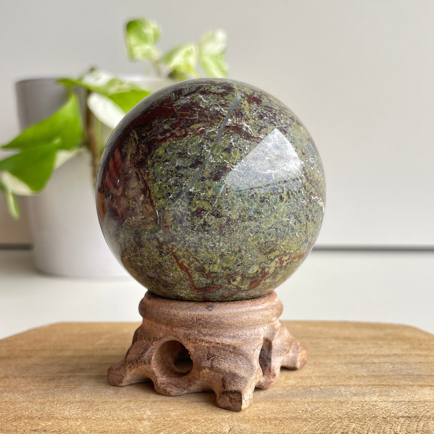 Dragons Blood Sphere 6.2cm