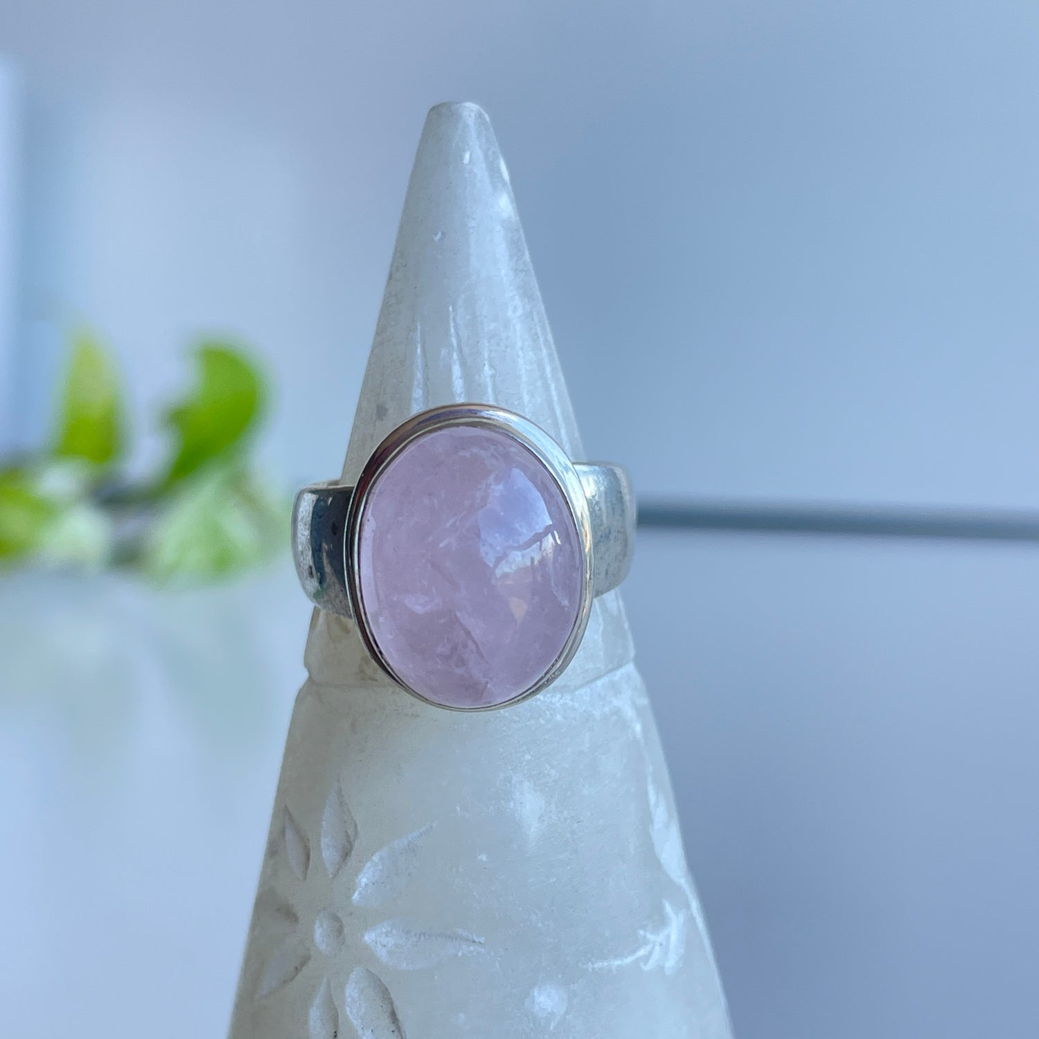 Morganite Oval Ring Sz8 001