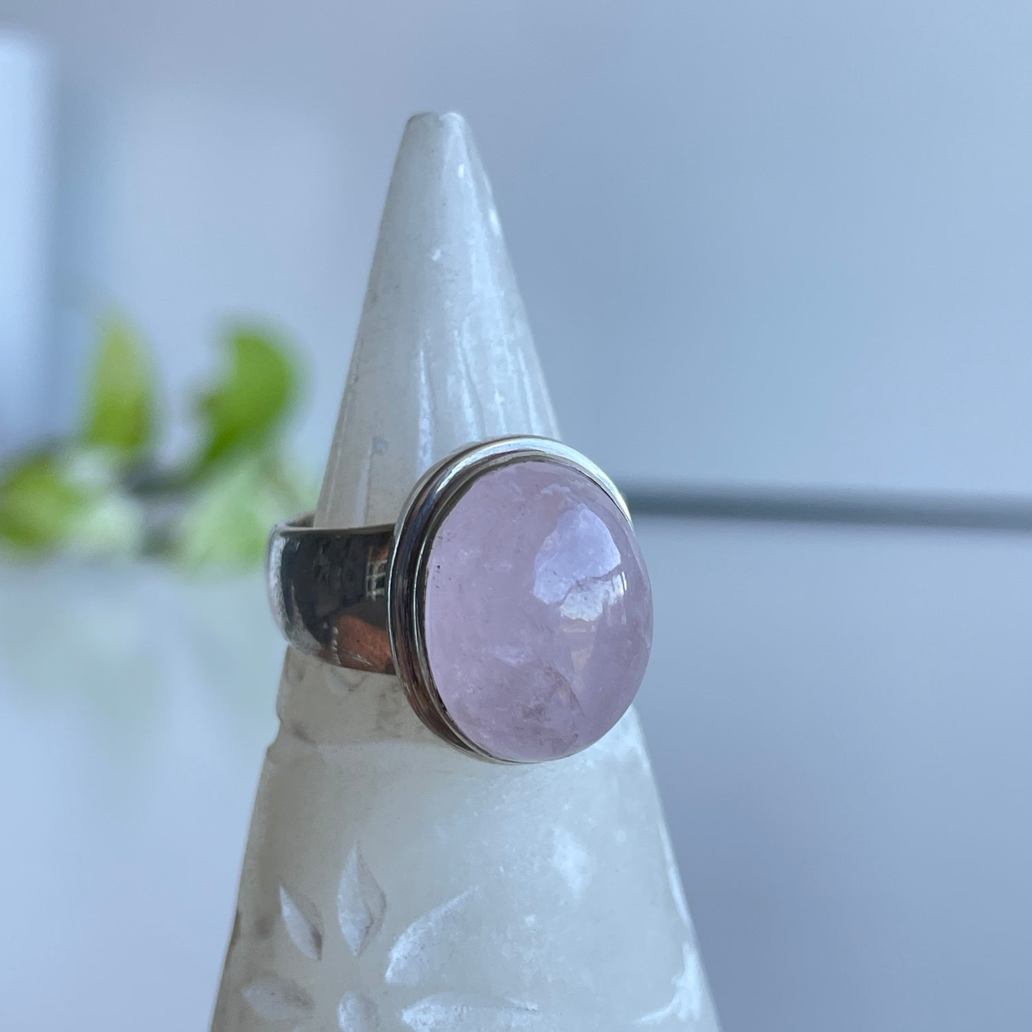 Morganite Oval Ring Sz8 001