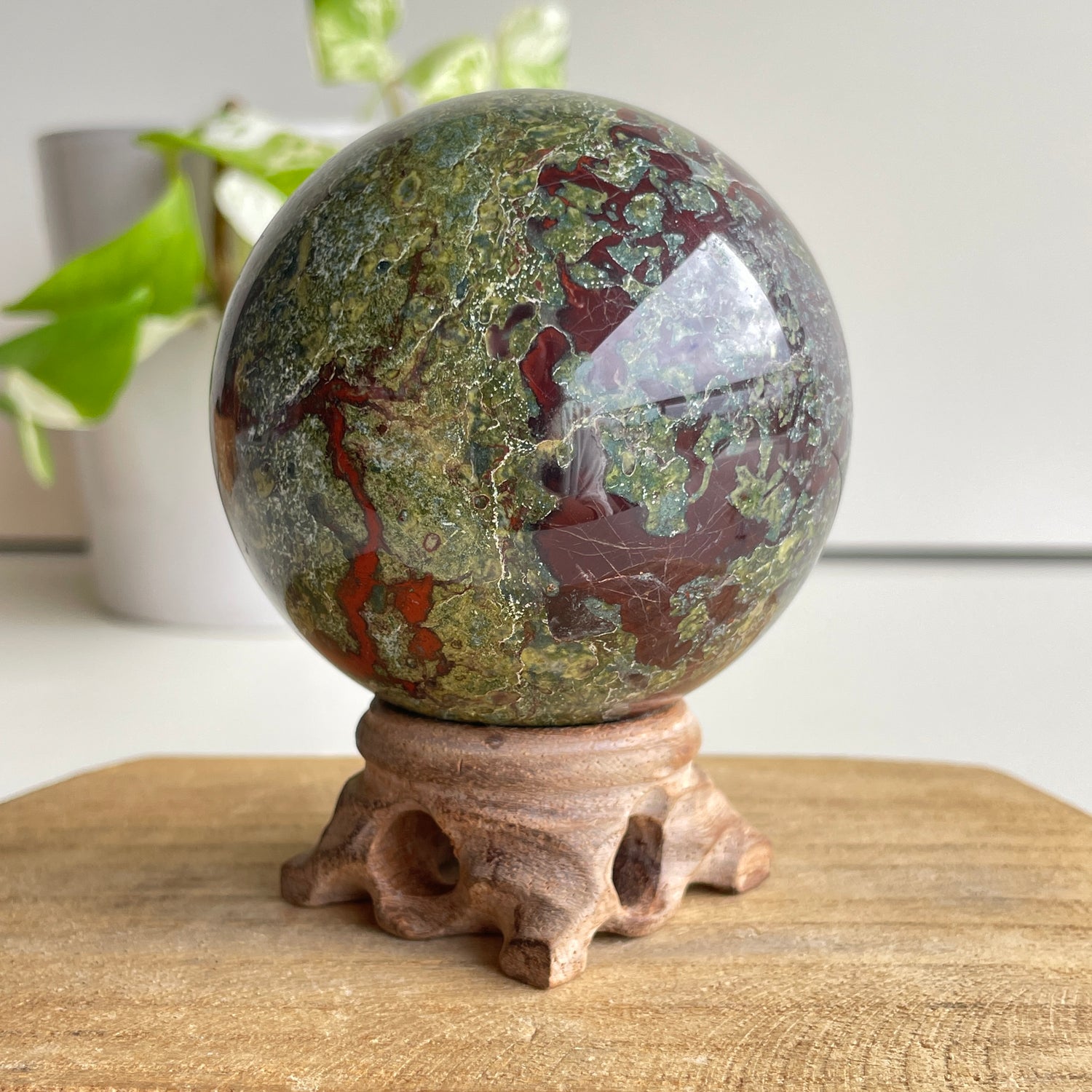 Dragons Blood Sphere 7cm
