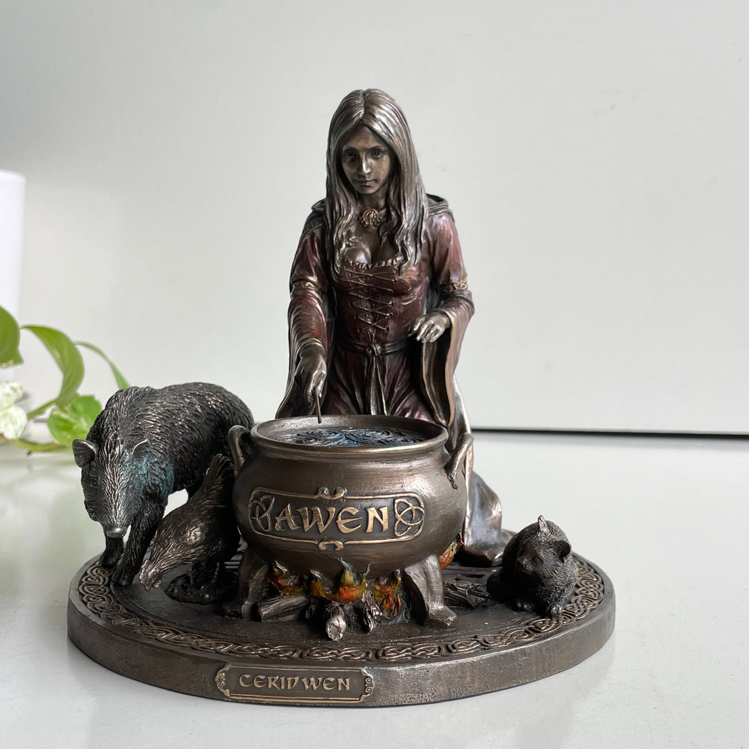 Cerridwen Statue C-5089