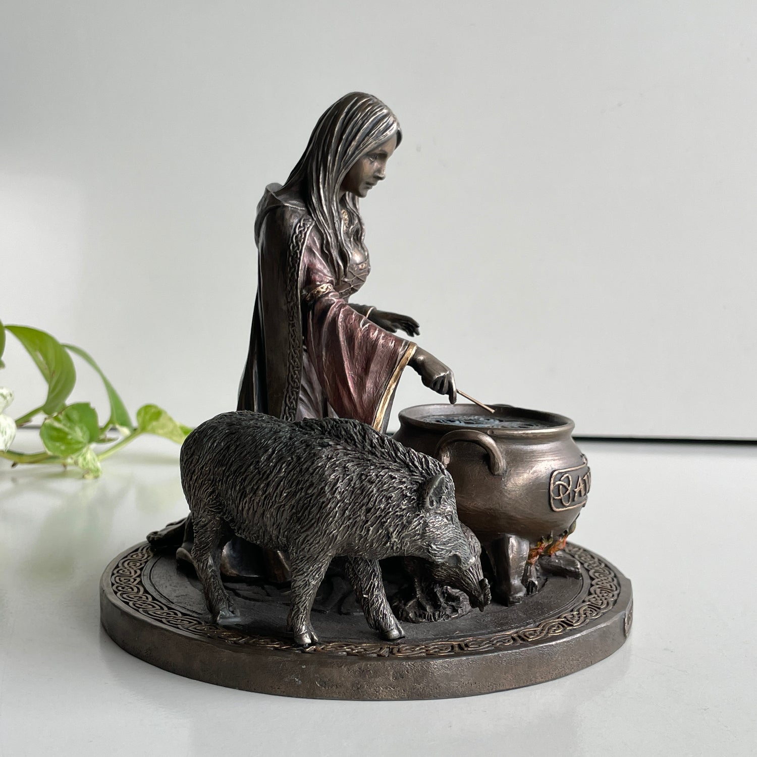 Cerridwen Statue C-5089