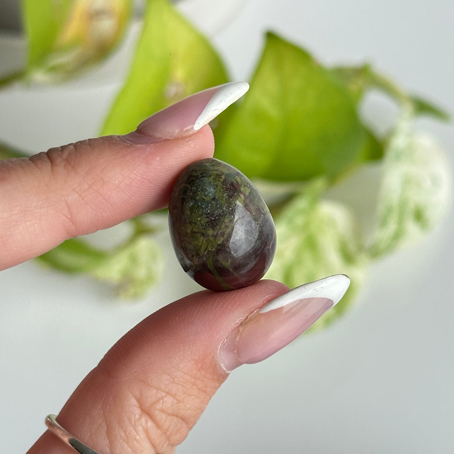 Mini Mixed Crystal Egg