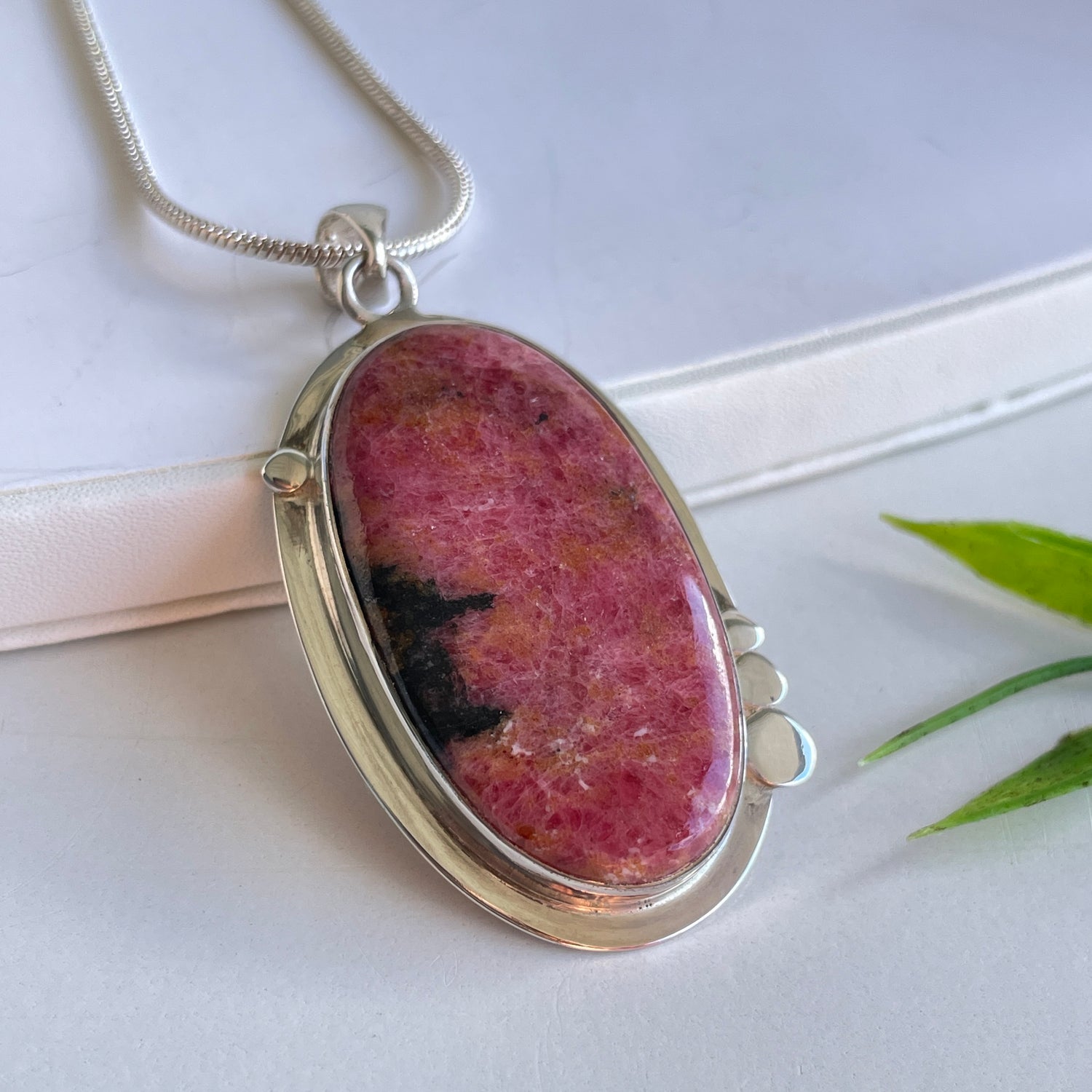 Rhodonite Oval Pendant 008