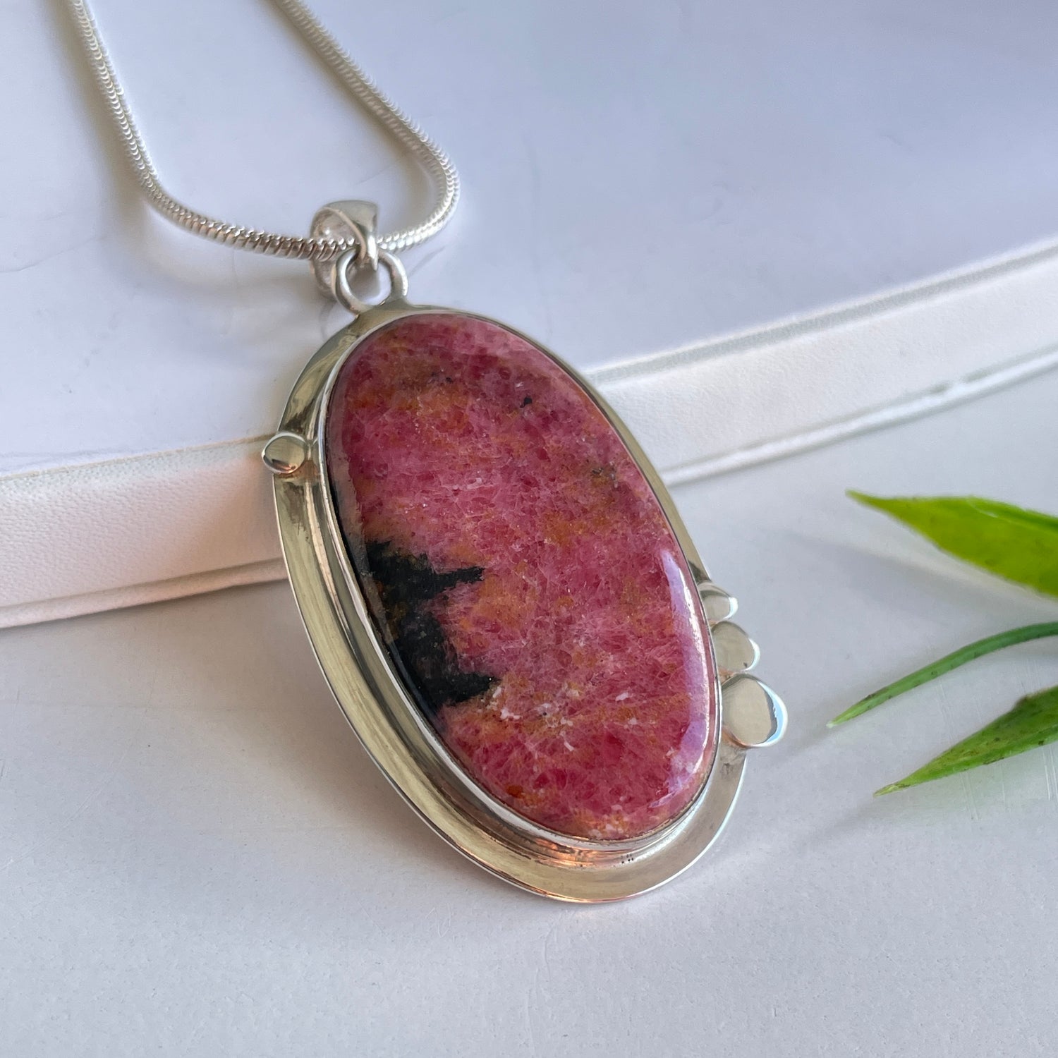 Rhodonite Oval Pendant 008