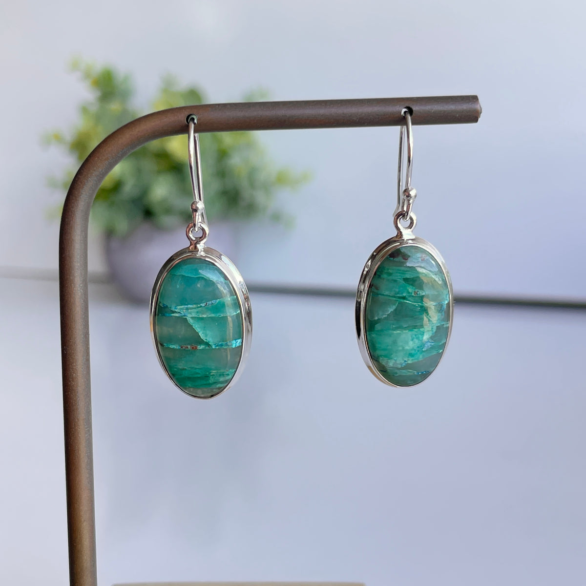 Quantum Quattro Oval Earrings