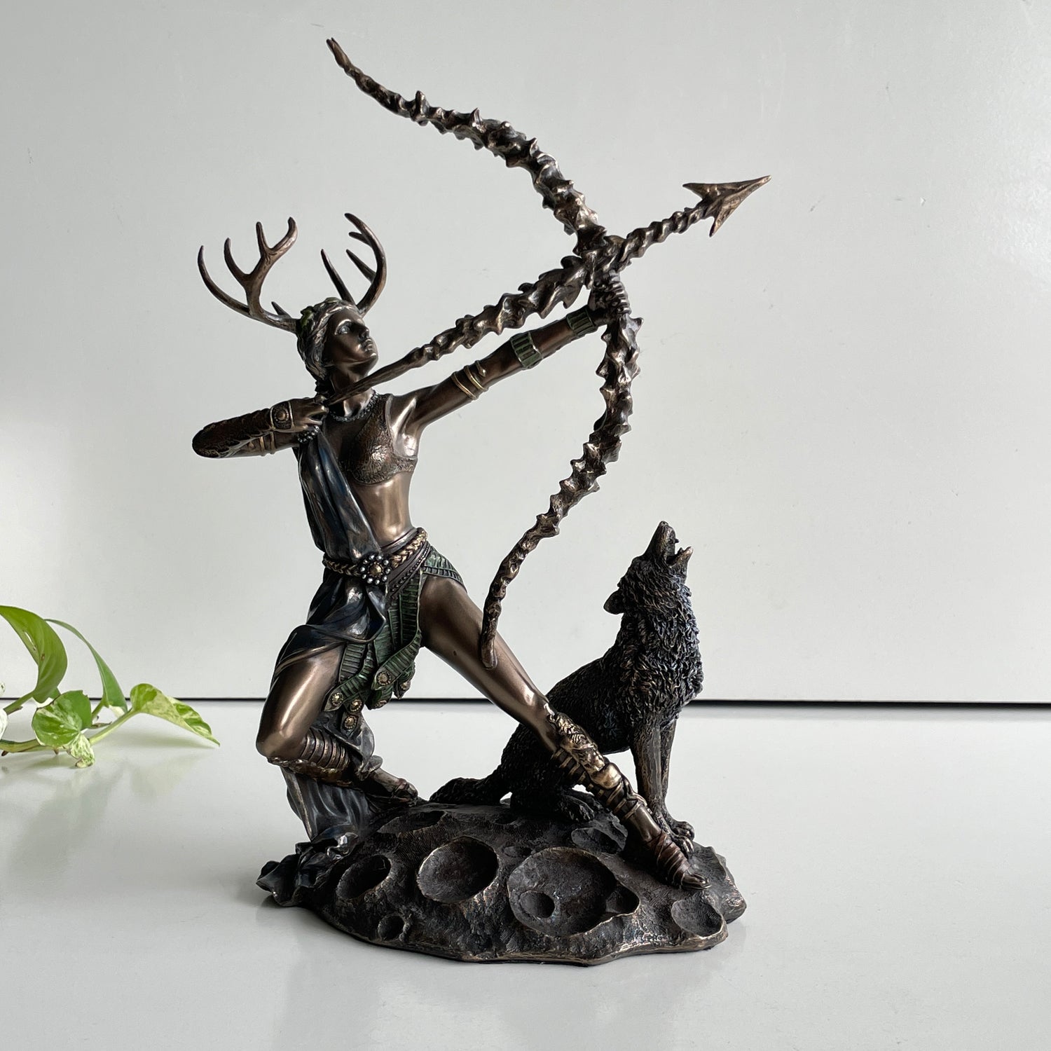 Artemis Statue C551