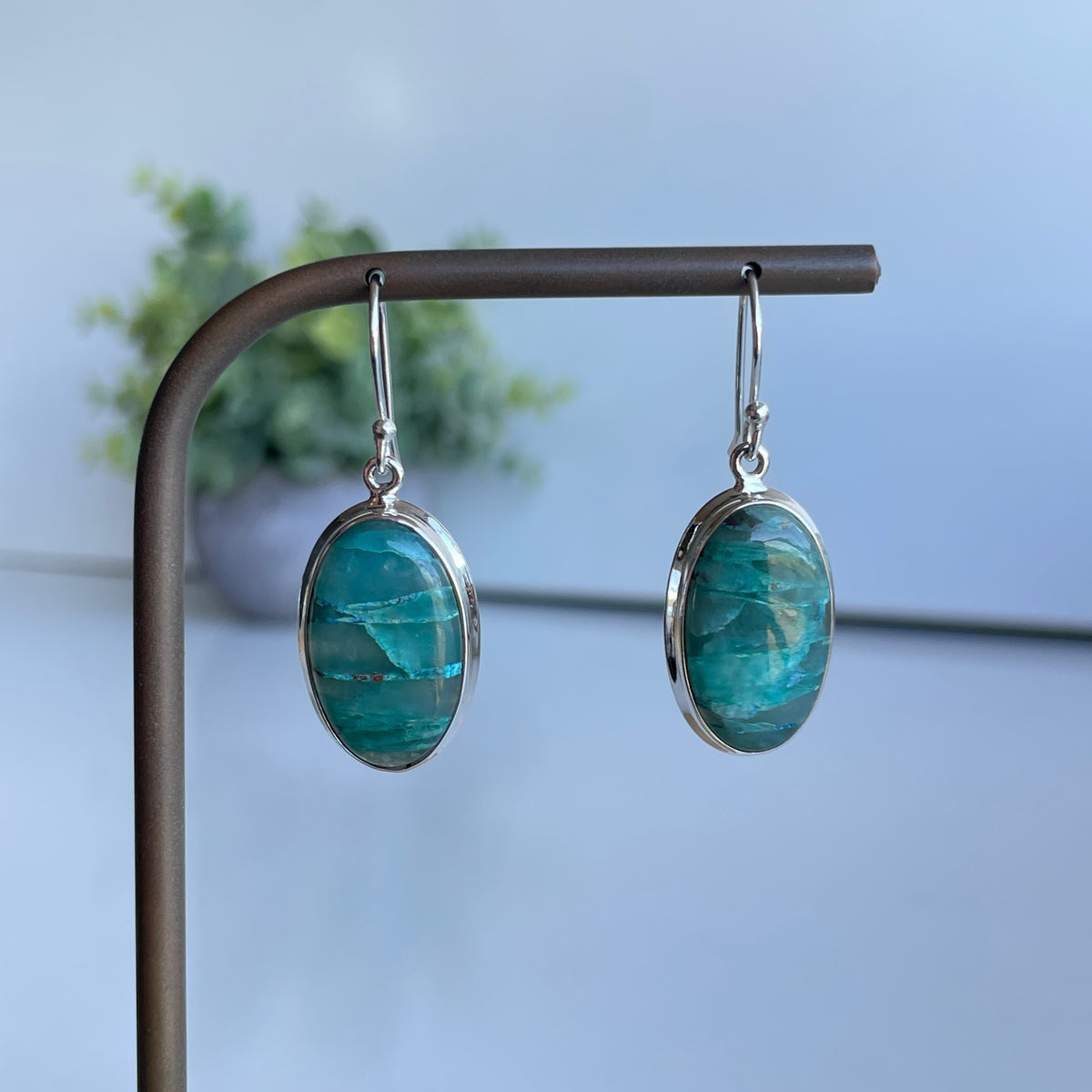 Quantum Quattro Oval Earrings