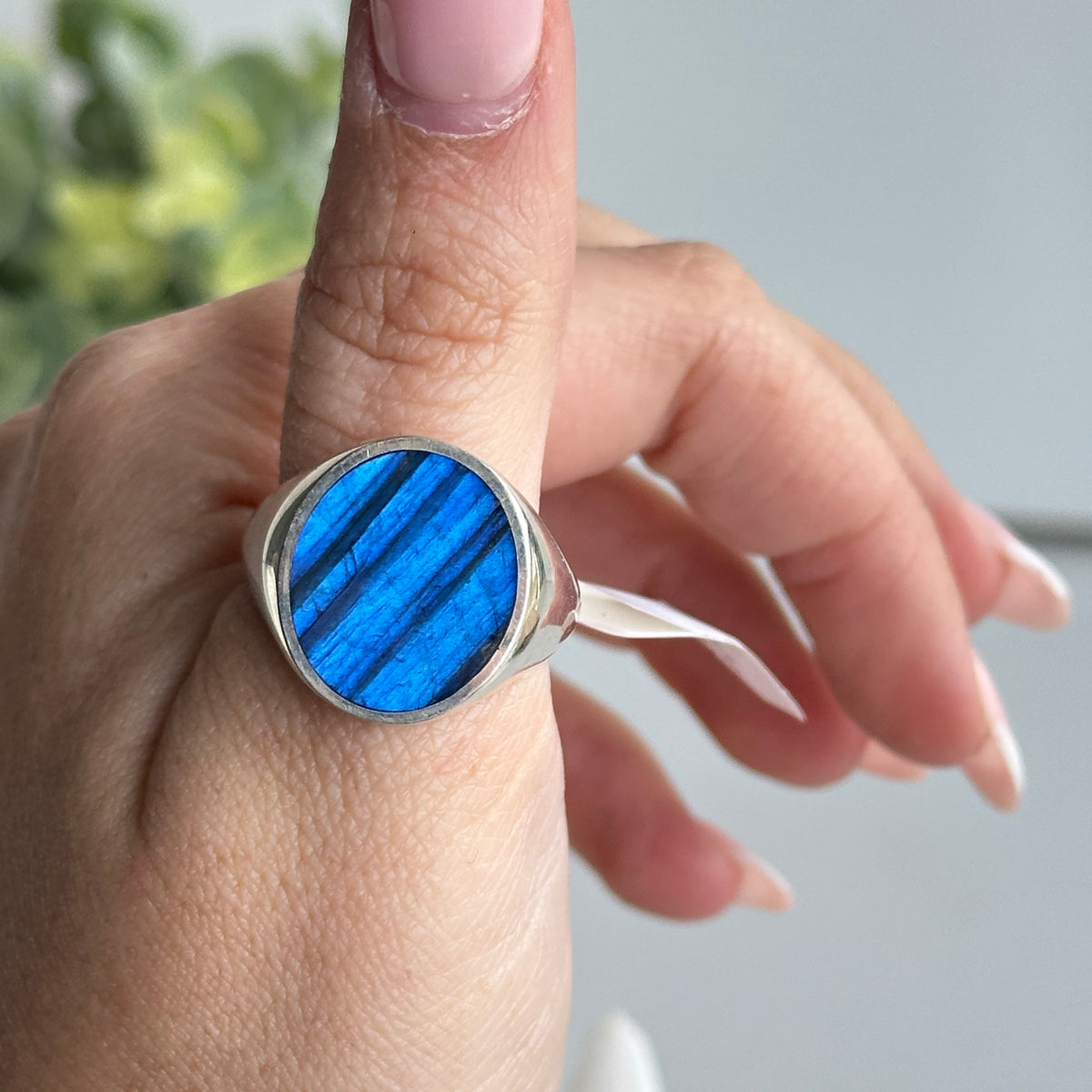 Labradorite Oval Ring Sz11