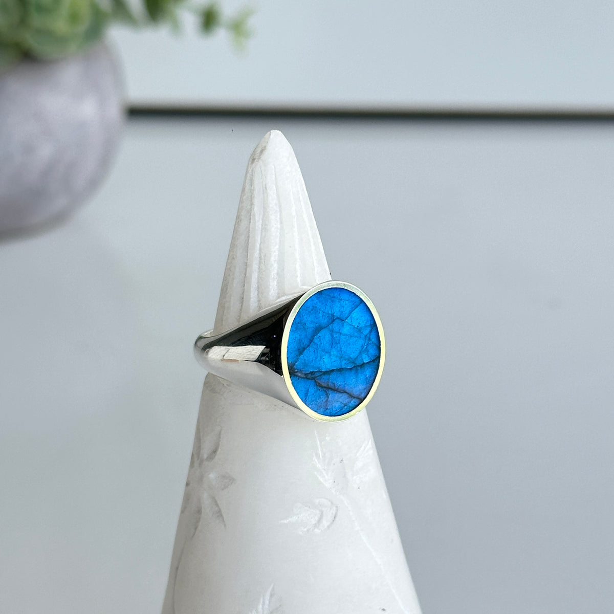 Labradorite Oval Ring Sz12