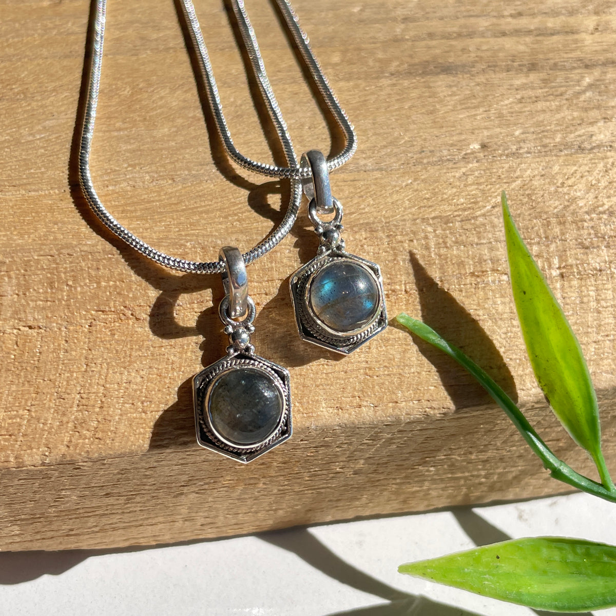 Labradorite Round Pendant