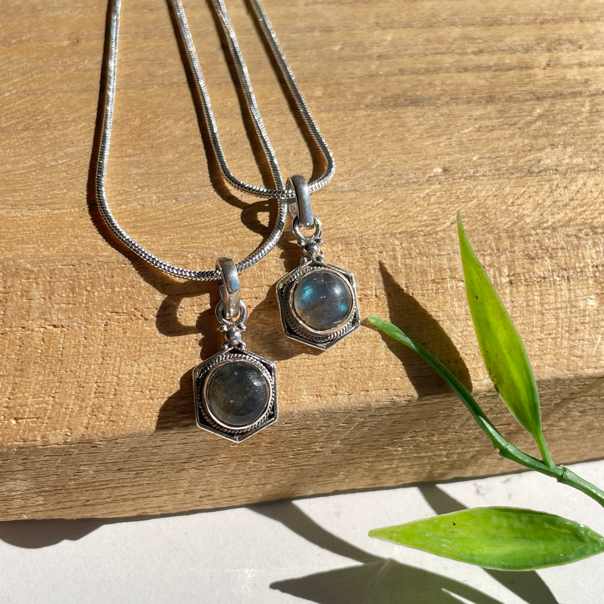 Labradorite Round Pendant