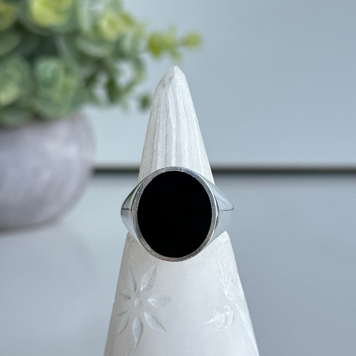 Black Onyx Oval Ring Sz12