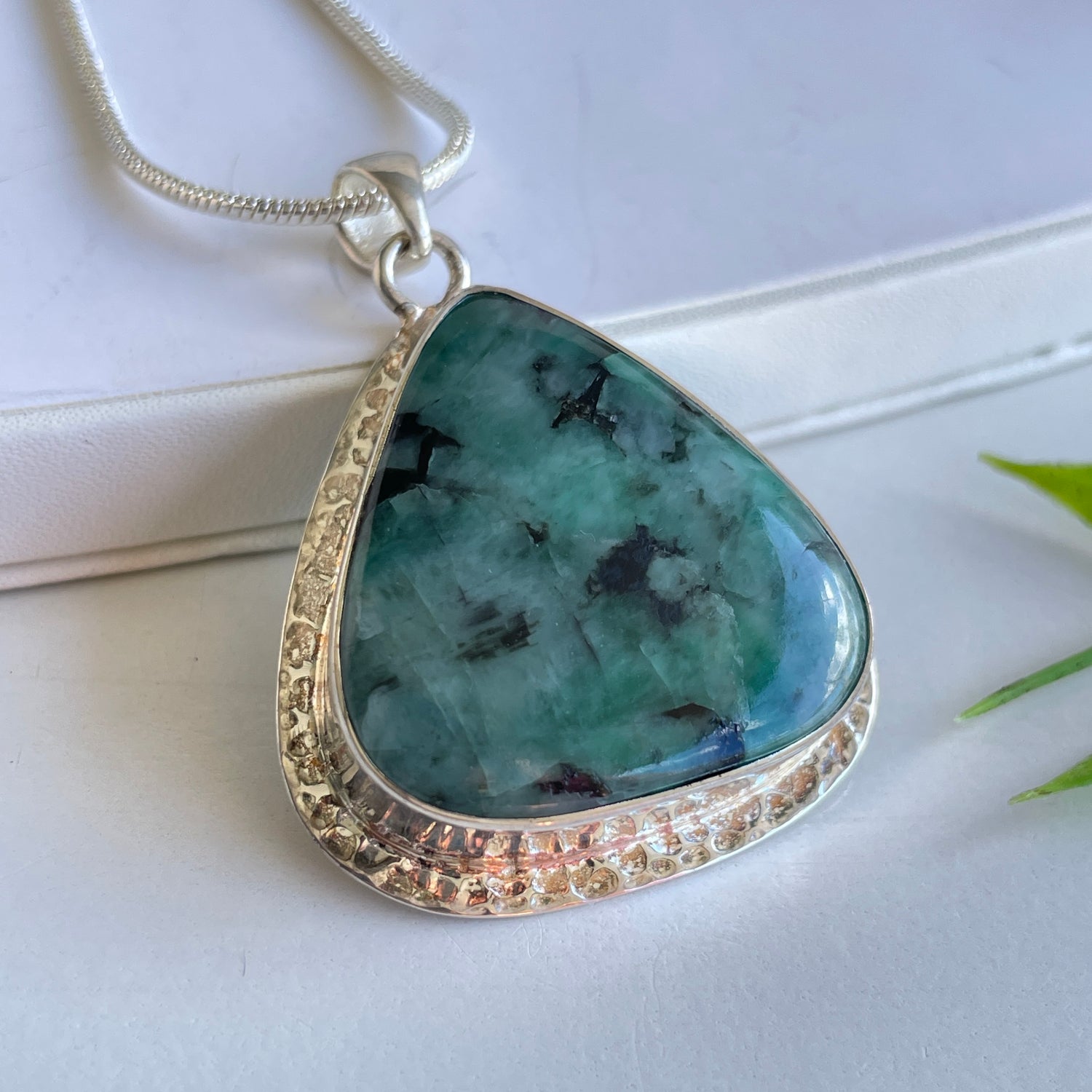 Emerald Teardrop Pendant 009