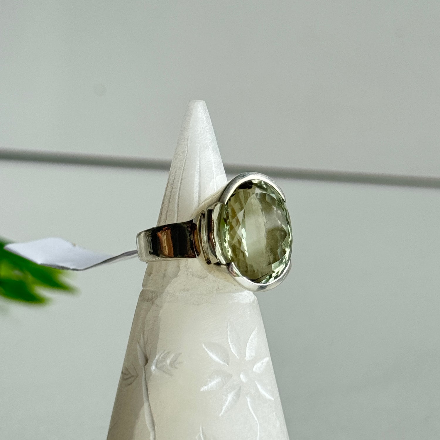 Green Amethyst Oval Ring Sz8 007