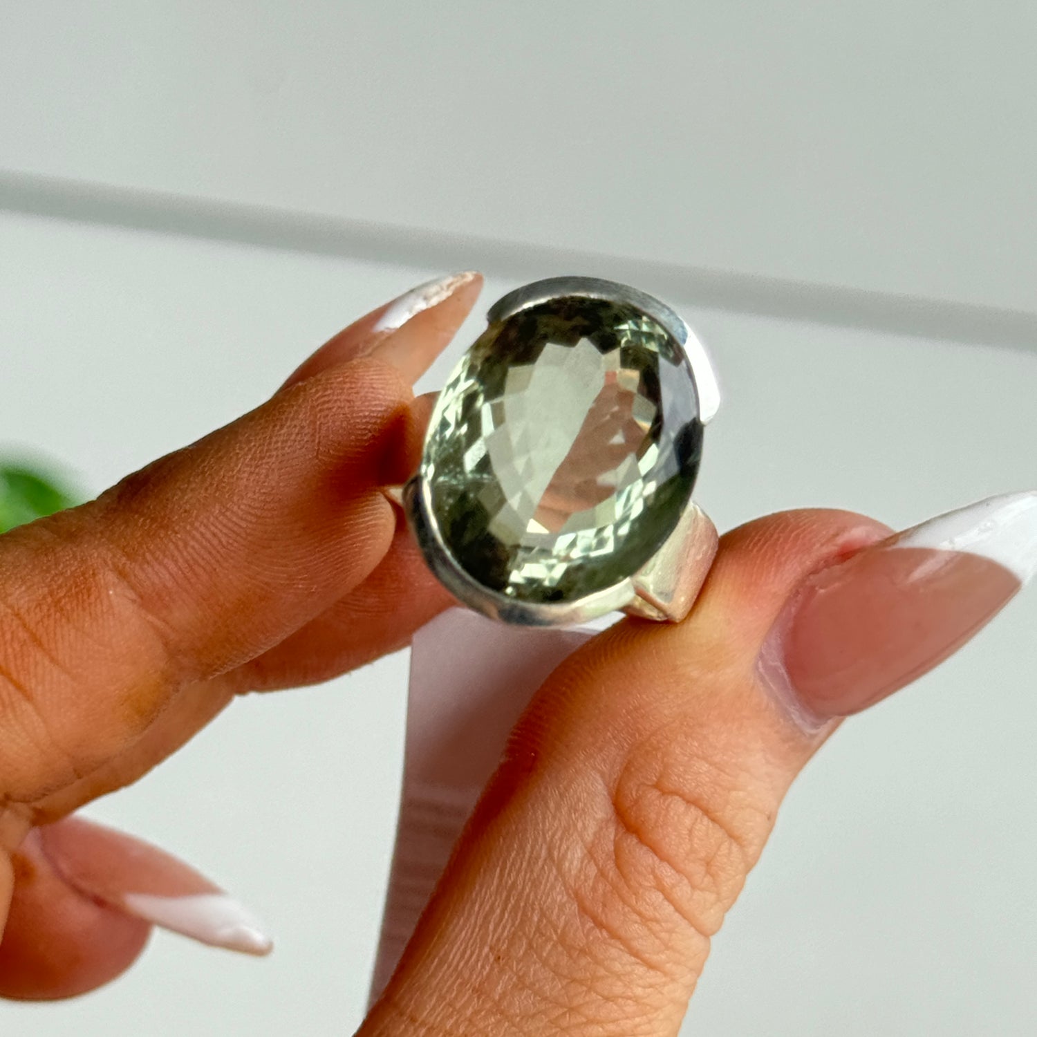 Green Amethyst Oval Ring Sz8 007