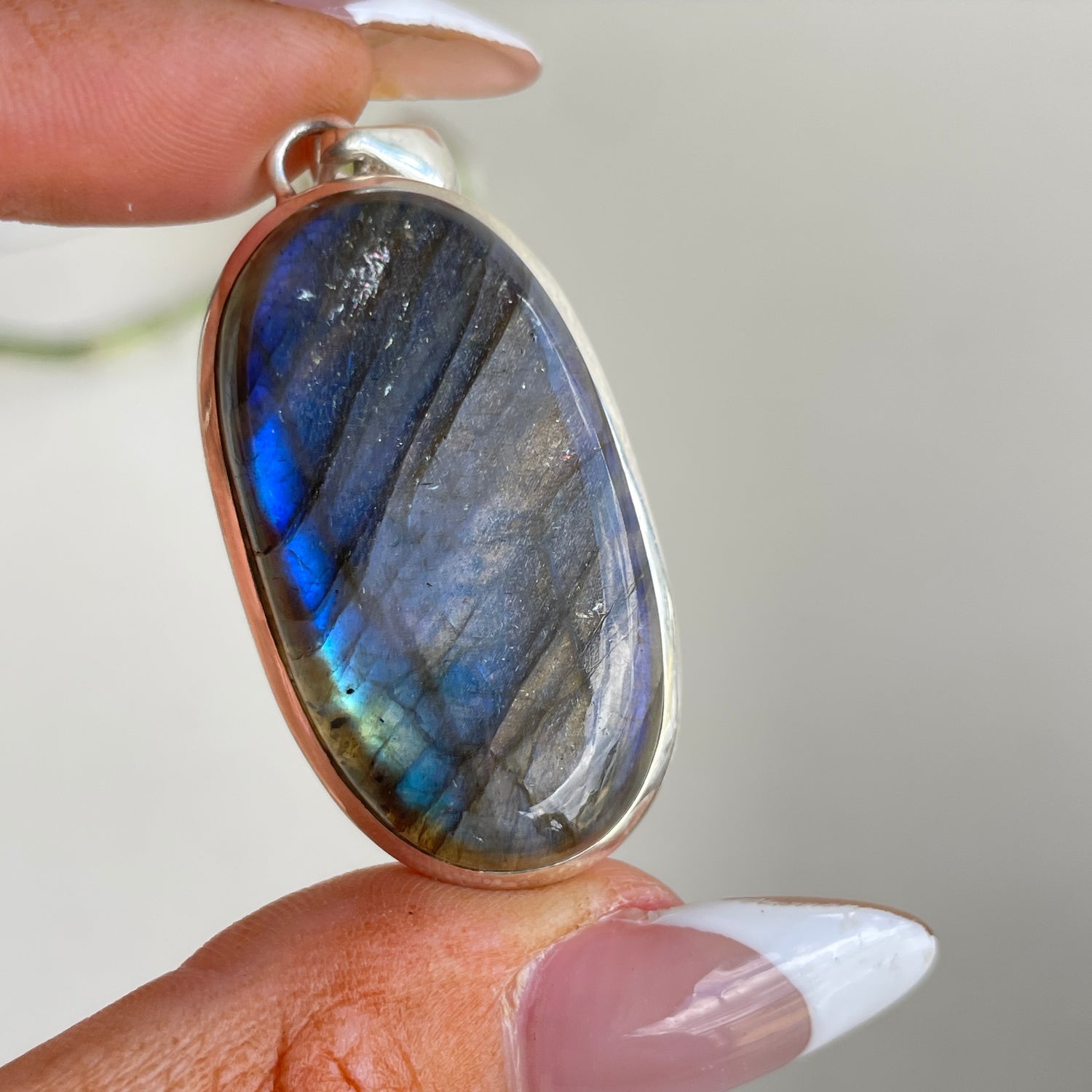 Labradorite Oval Pendant