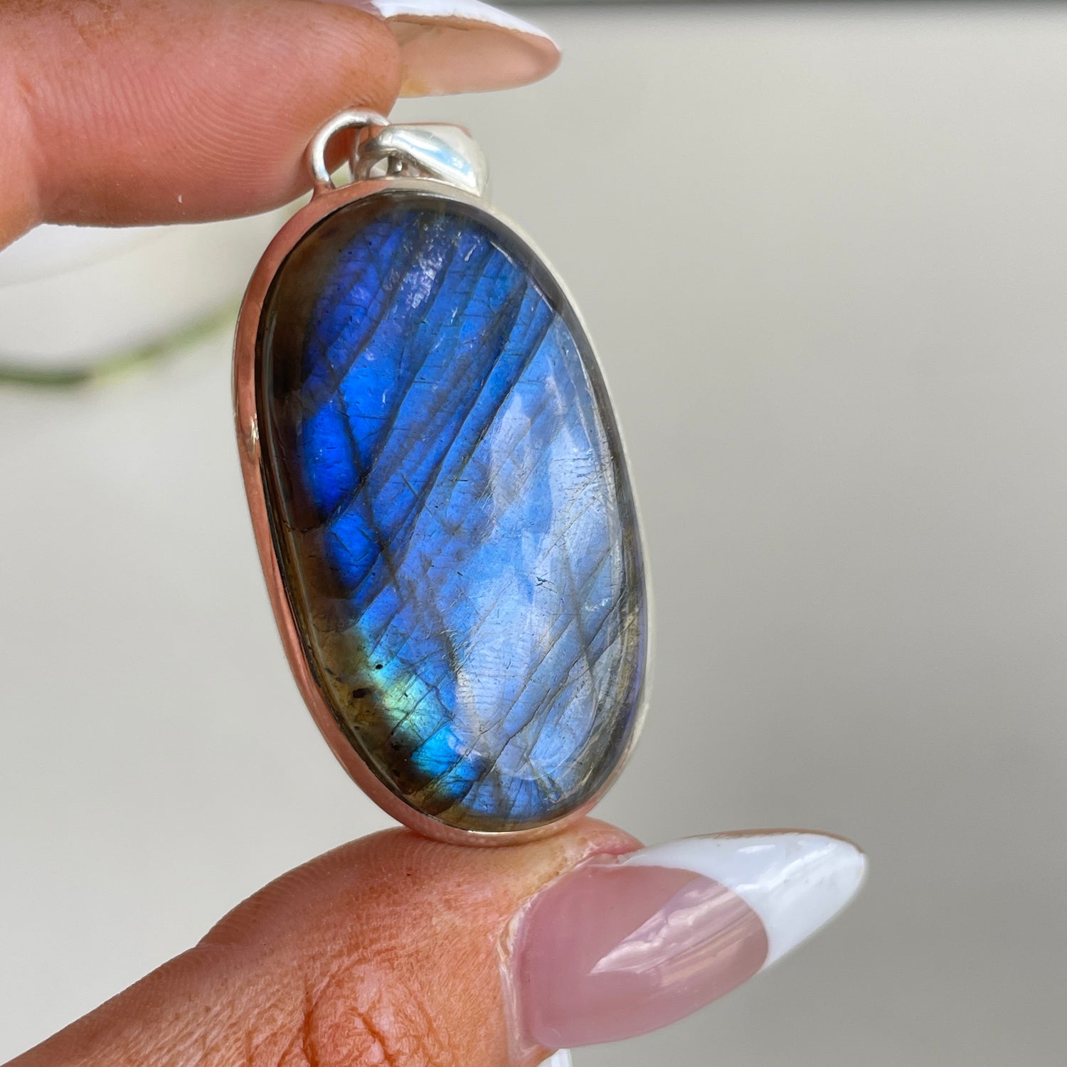 Labradorite Oval Pendant