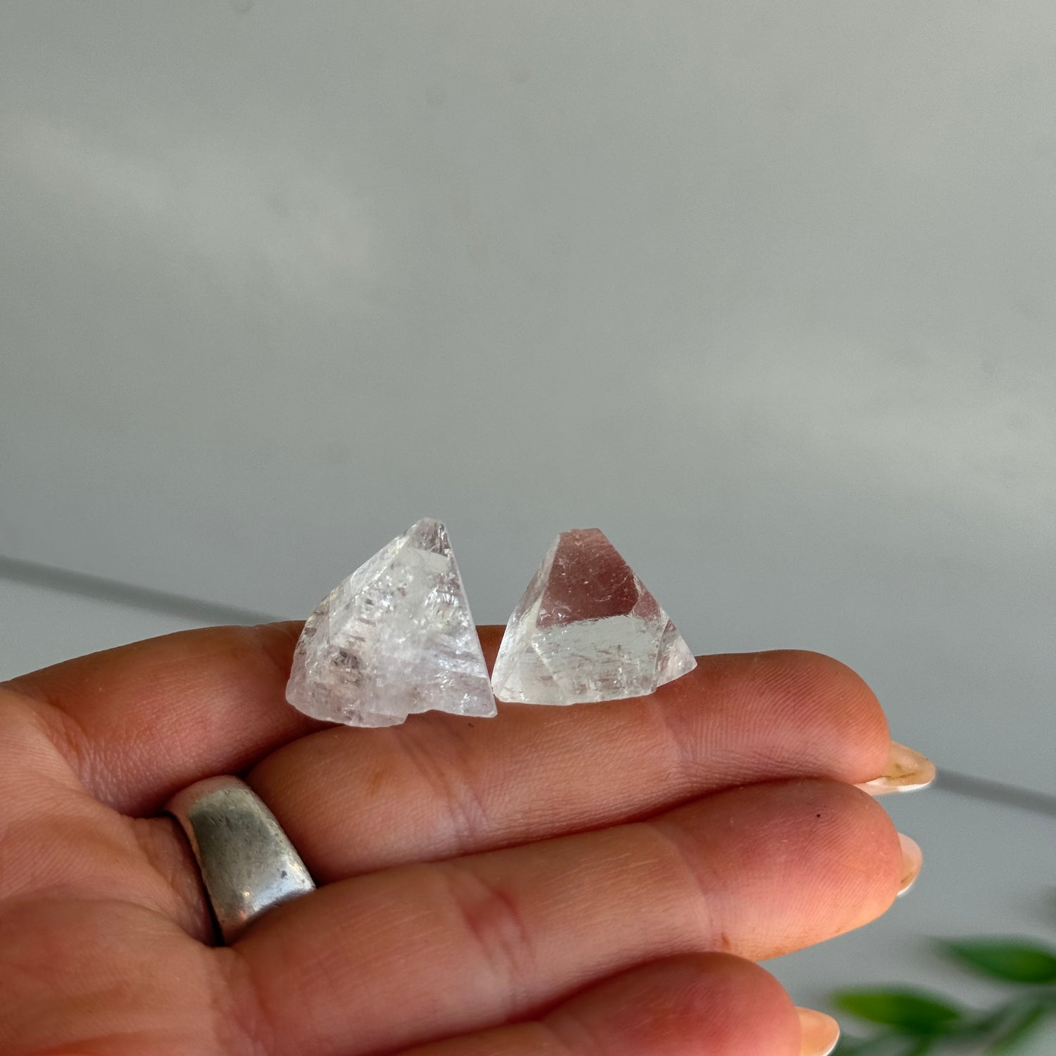 Apophylite Points Sml