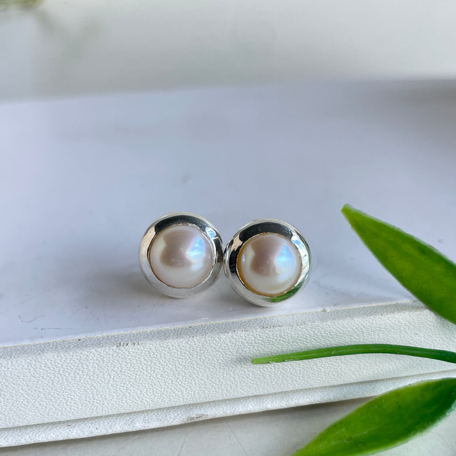 Pearl Round Stud Earrings