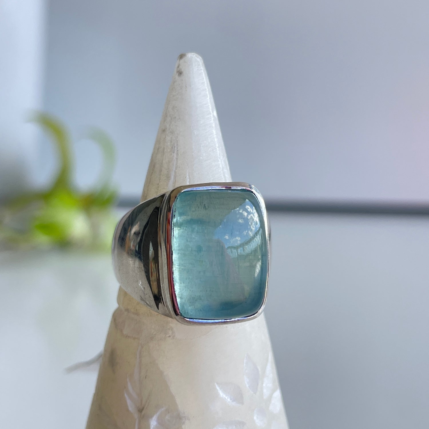 Aquamarine Rectangle Ring Sz9 003