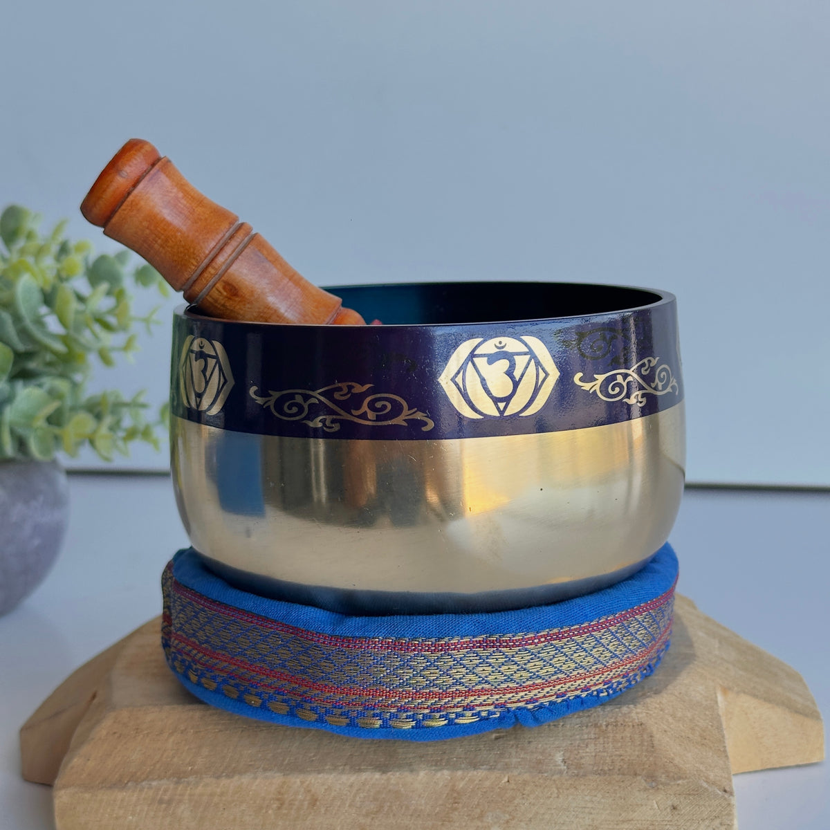 Third Eye Chakra Singing Bowl 7ci