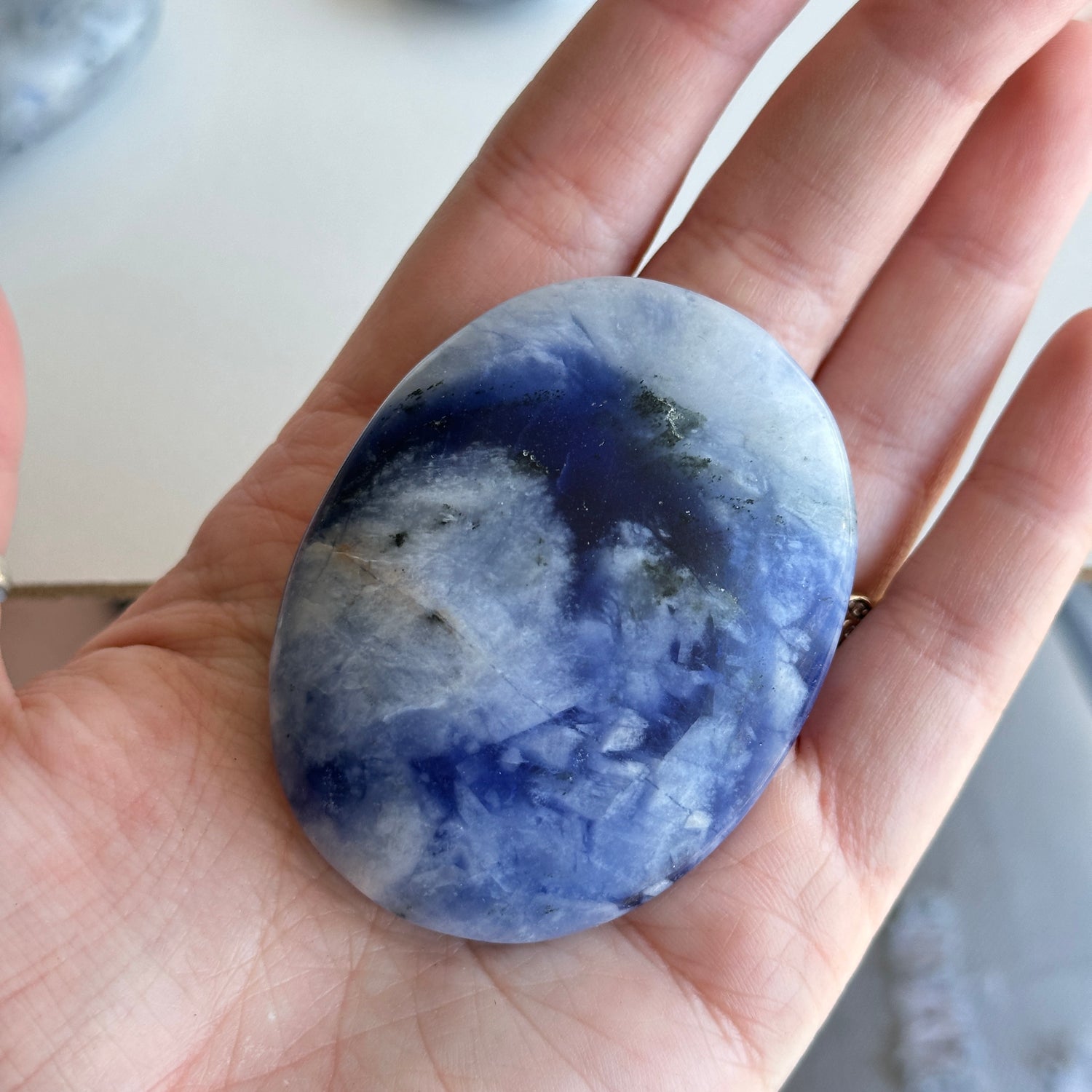Hackmanite Palmstone Large