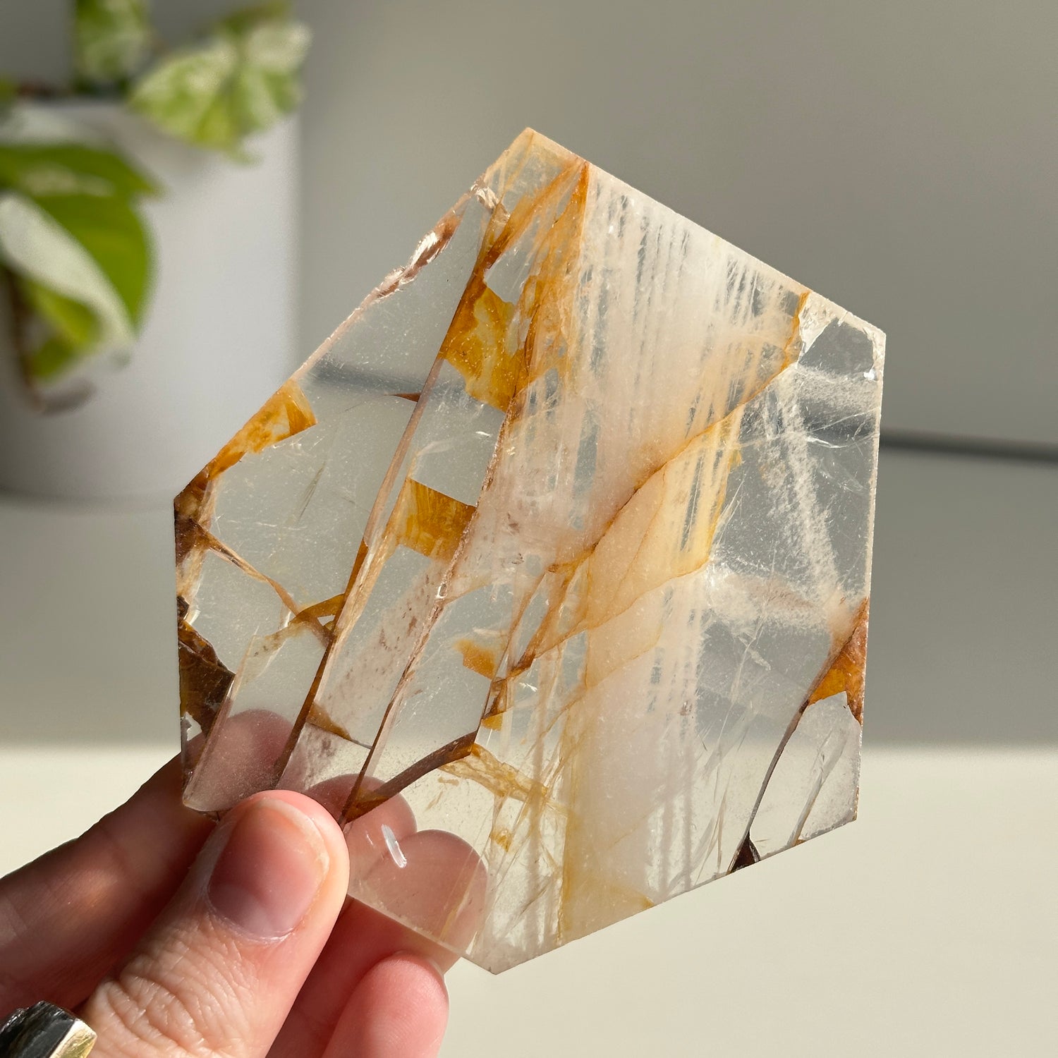 Golden Healer Quartz Slice 106g