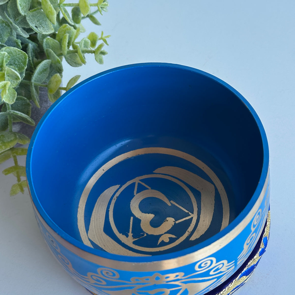 Third Eye Chakra Singing Bowl 7ci