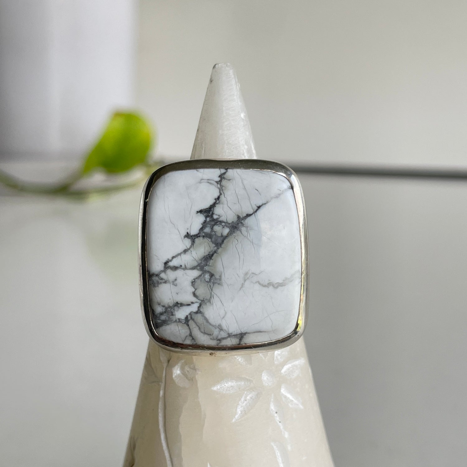 Howlite Square Ring Sz10