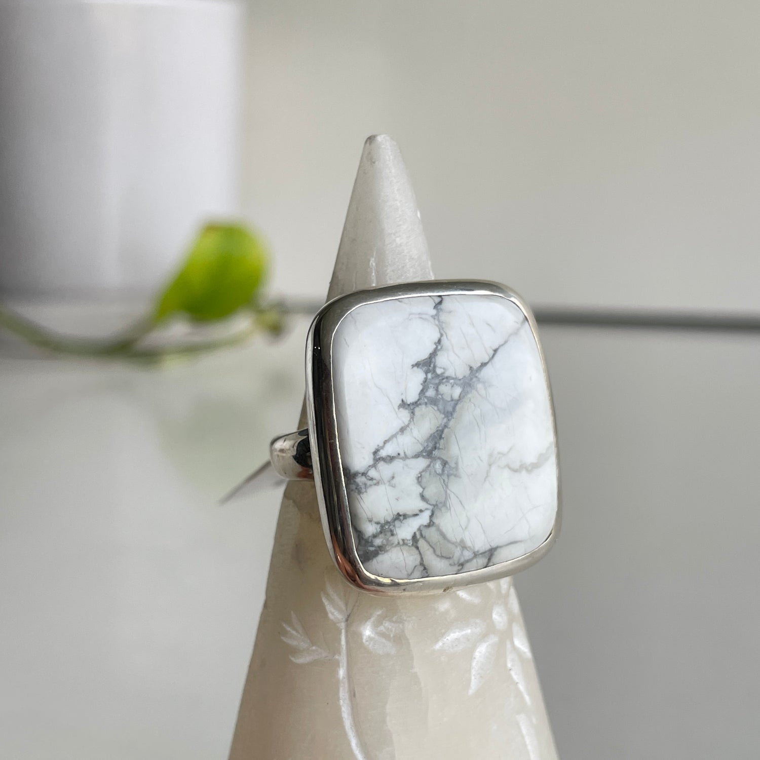 Howlite Square Ring Sz10