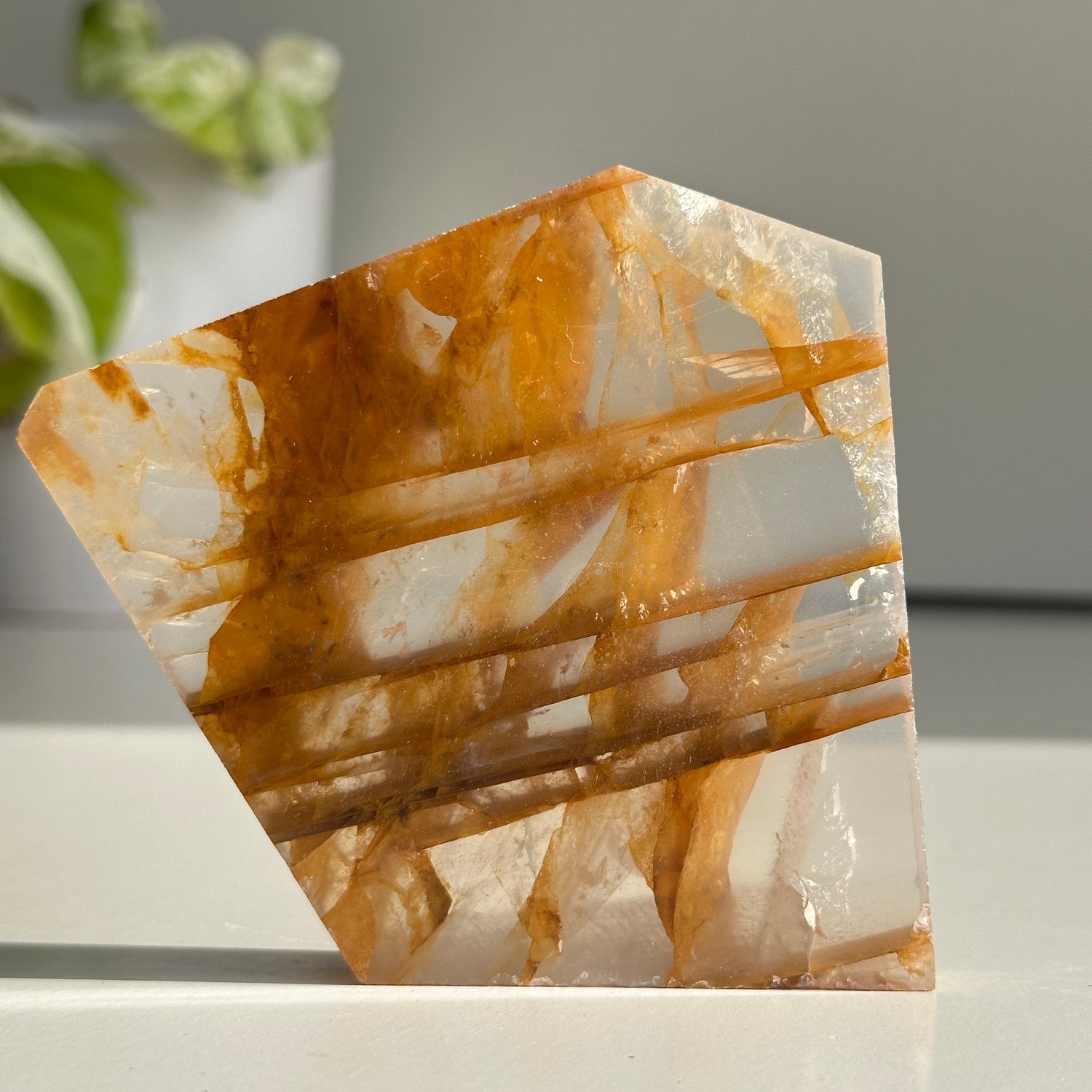 Golden Healer Quartz Slice 134g
