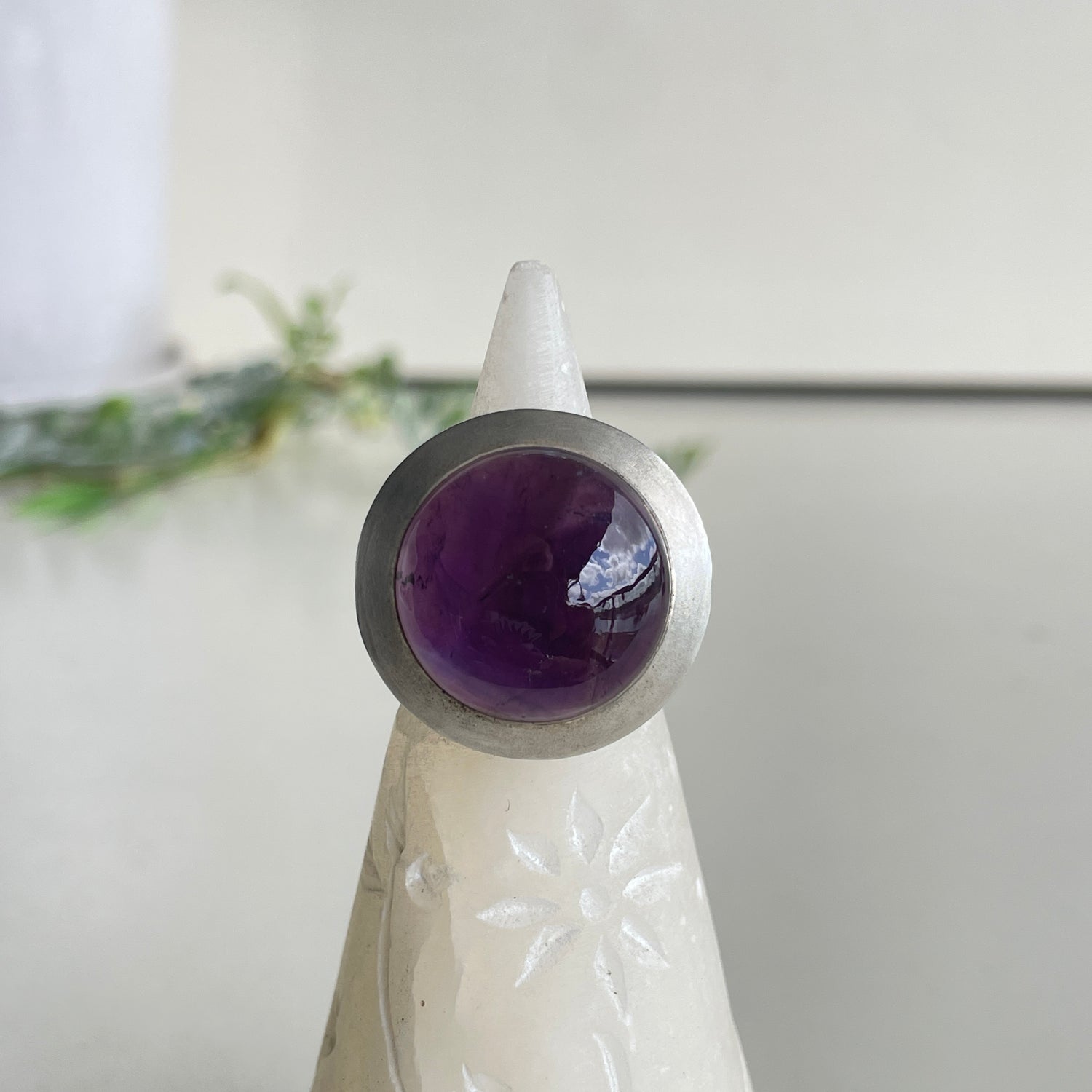 Amethyst Round Ring Sz9