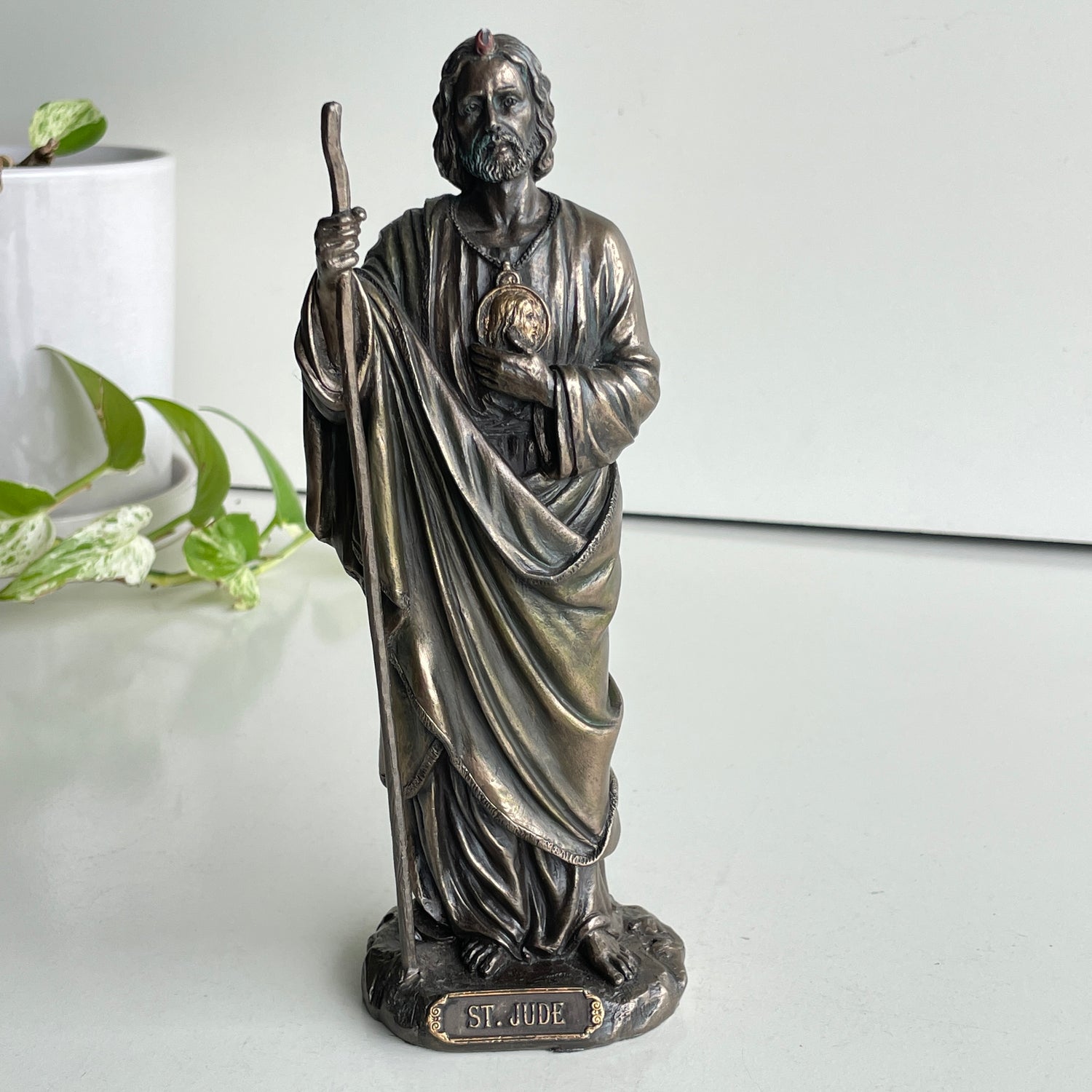Saint Jude C-5083