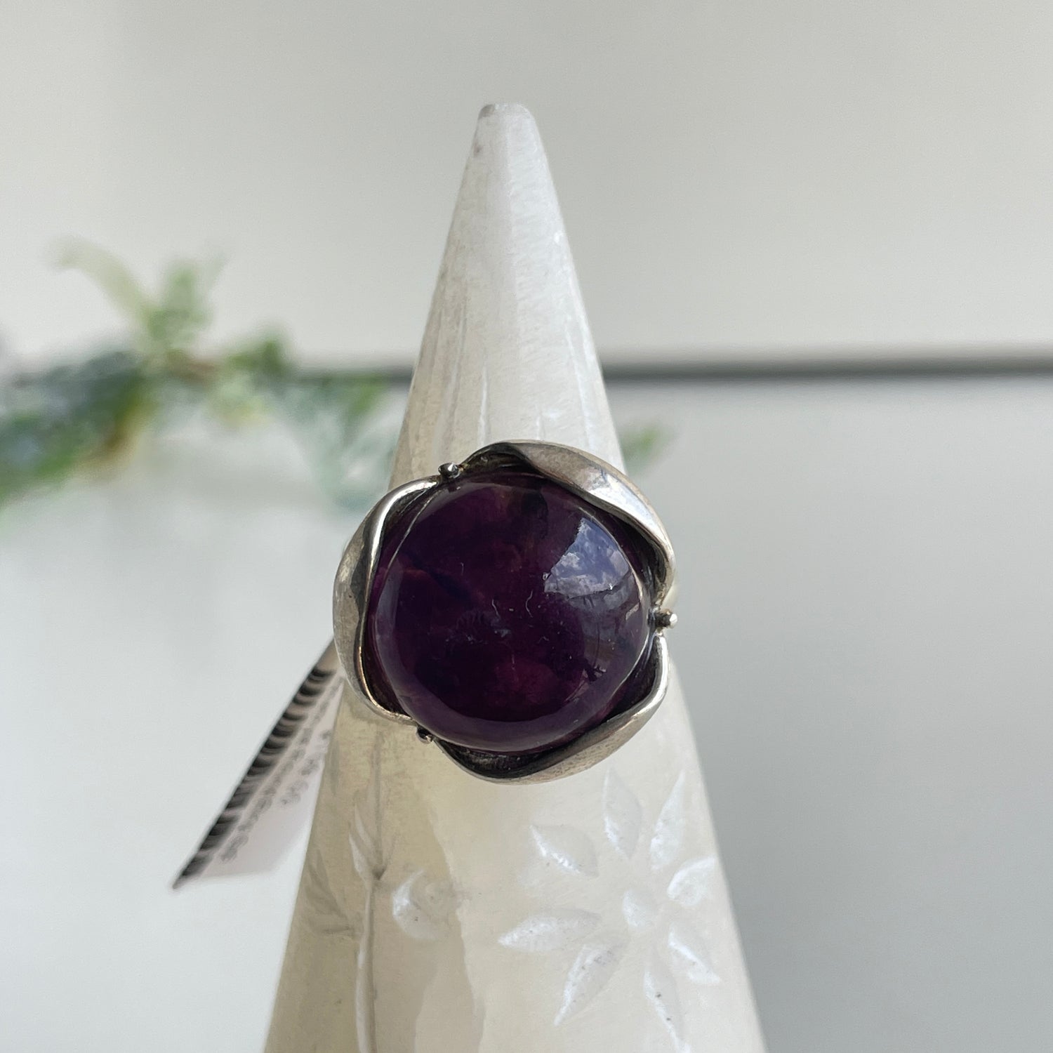 Amethyst Round Ring Sz9