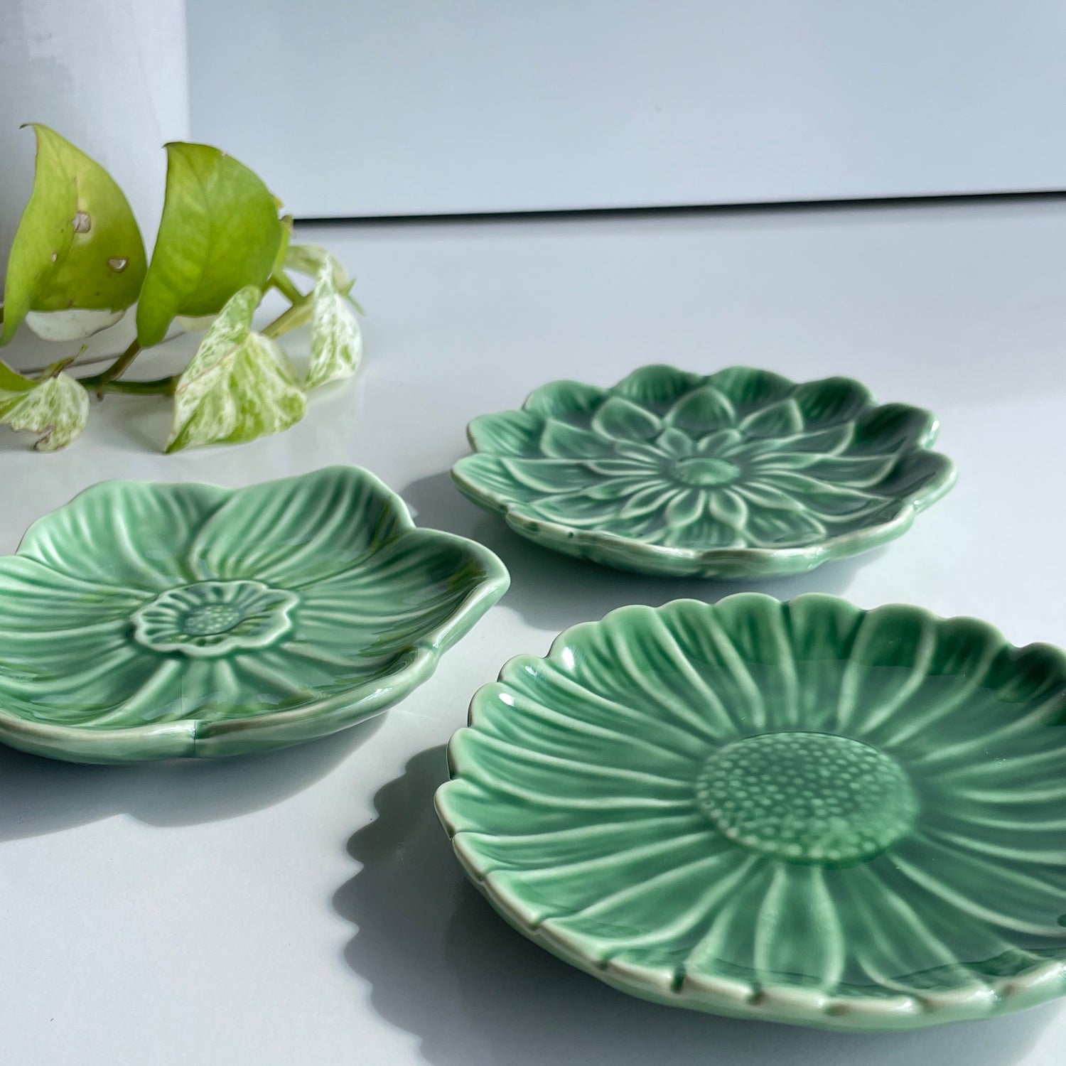 Fleurette Ceramic Dish KW2846