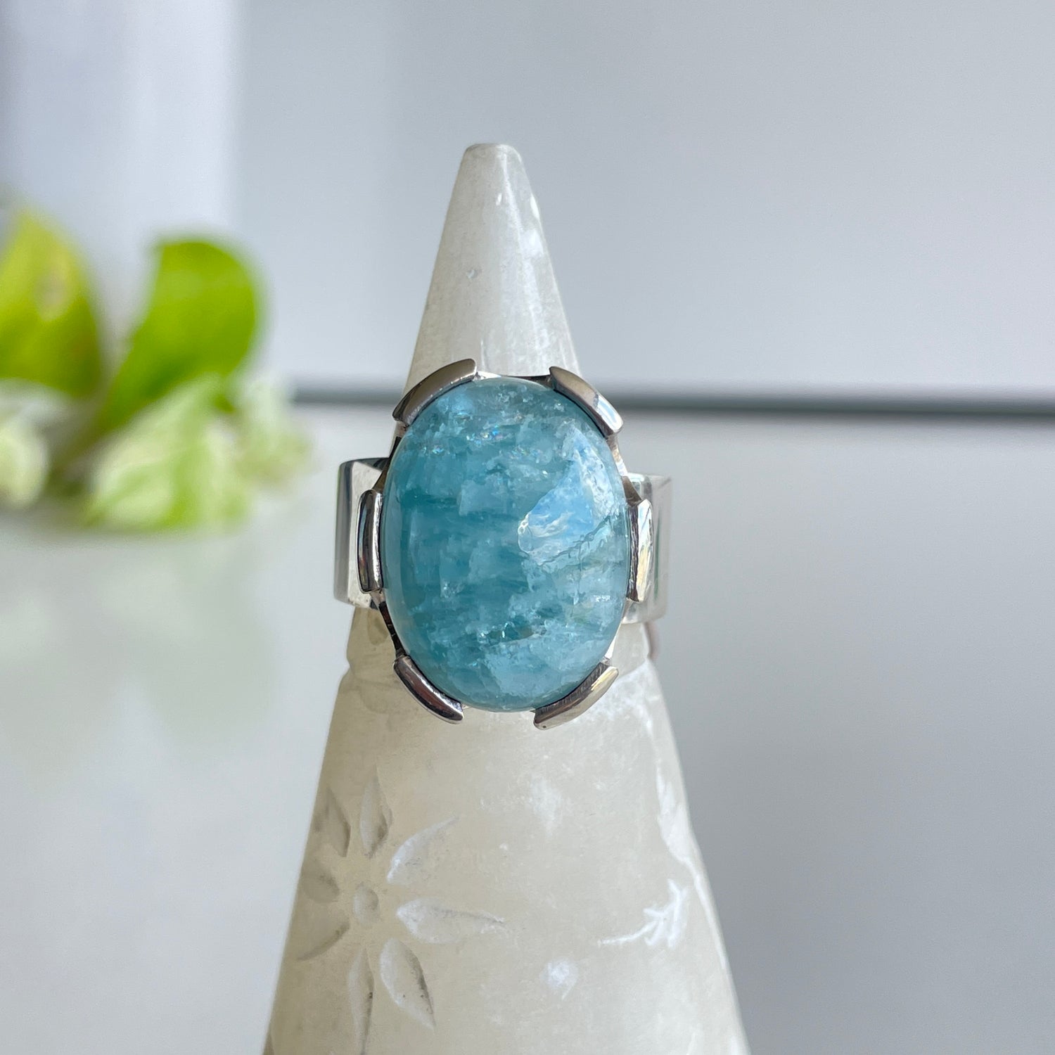 Aquamarine Oval Ring Sz8 007