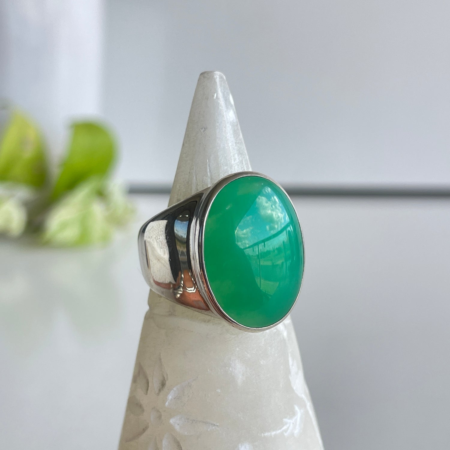 Chrysoprase Oval Ring Sz8.5 003