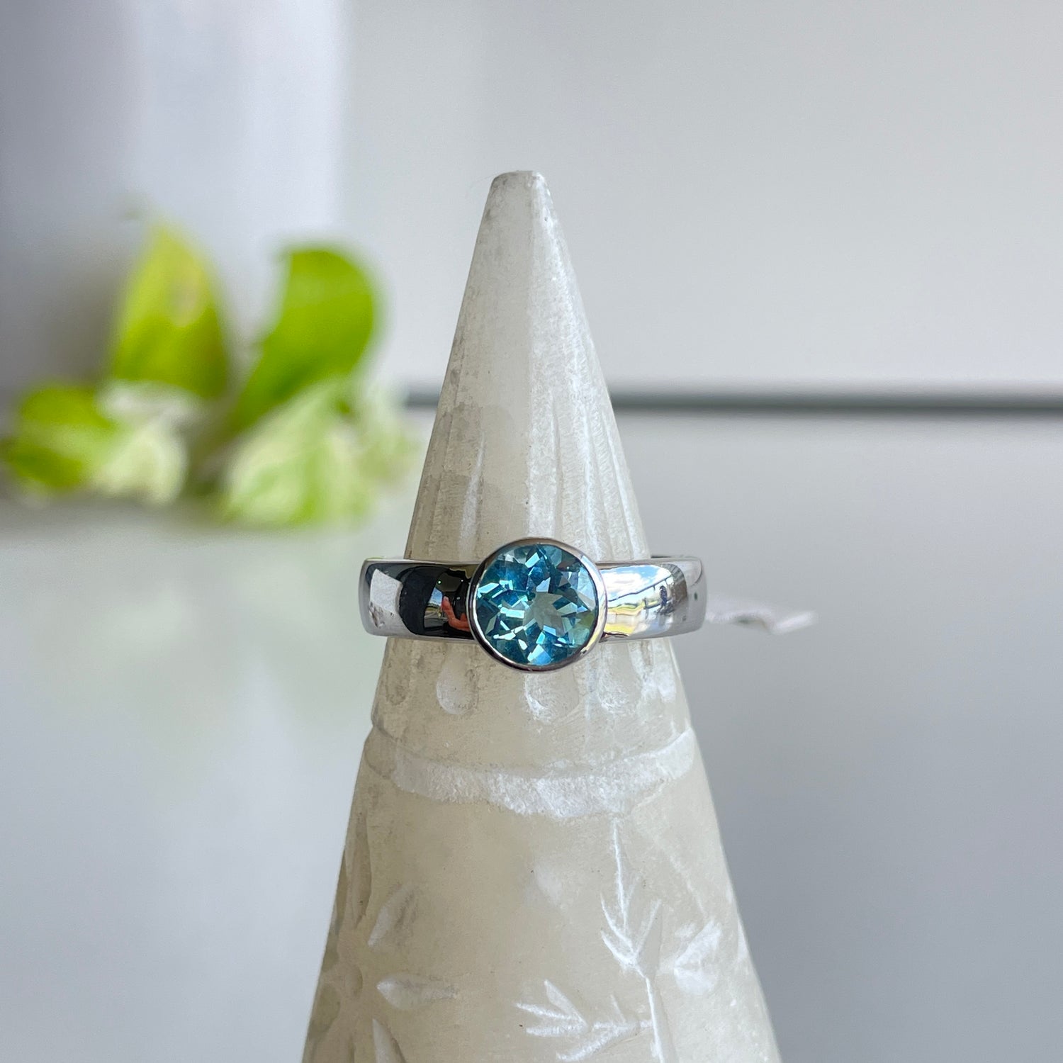Blue Topaz Round Ring Sz7.5