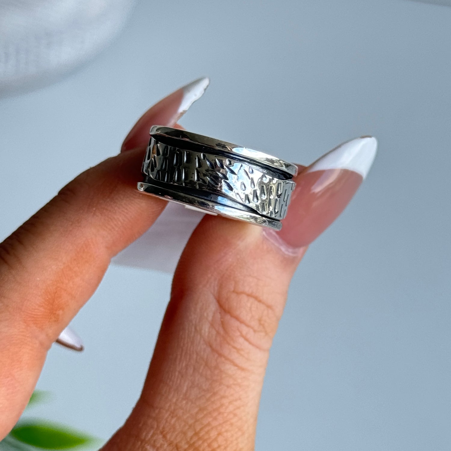 Silver Single Band Spinner Ring 002