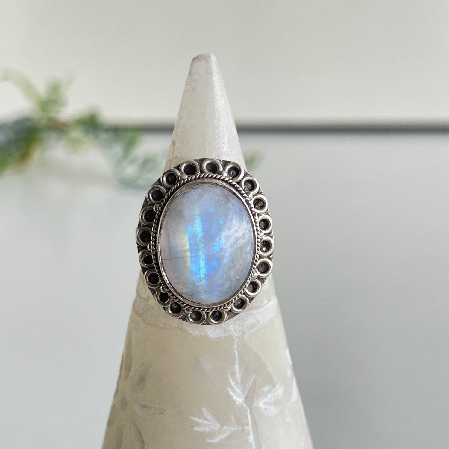 Moonstone Oval Ring Sz7